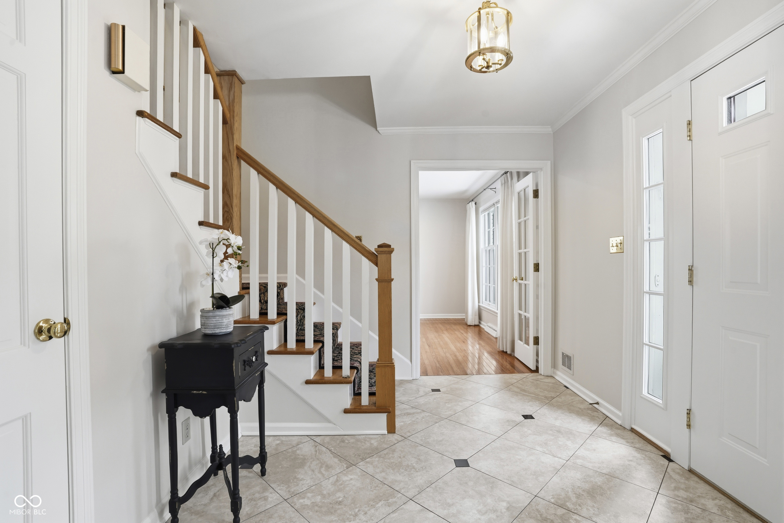 547 Holliday Lane