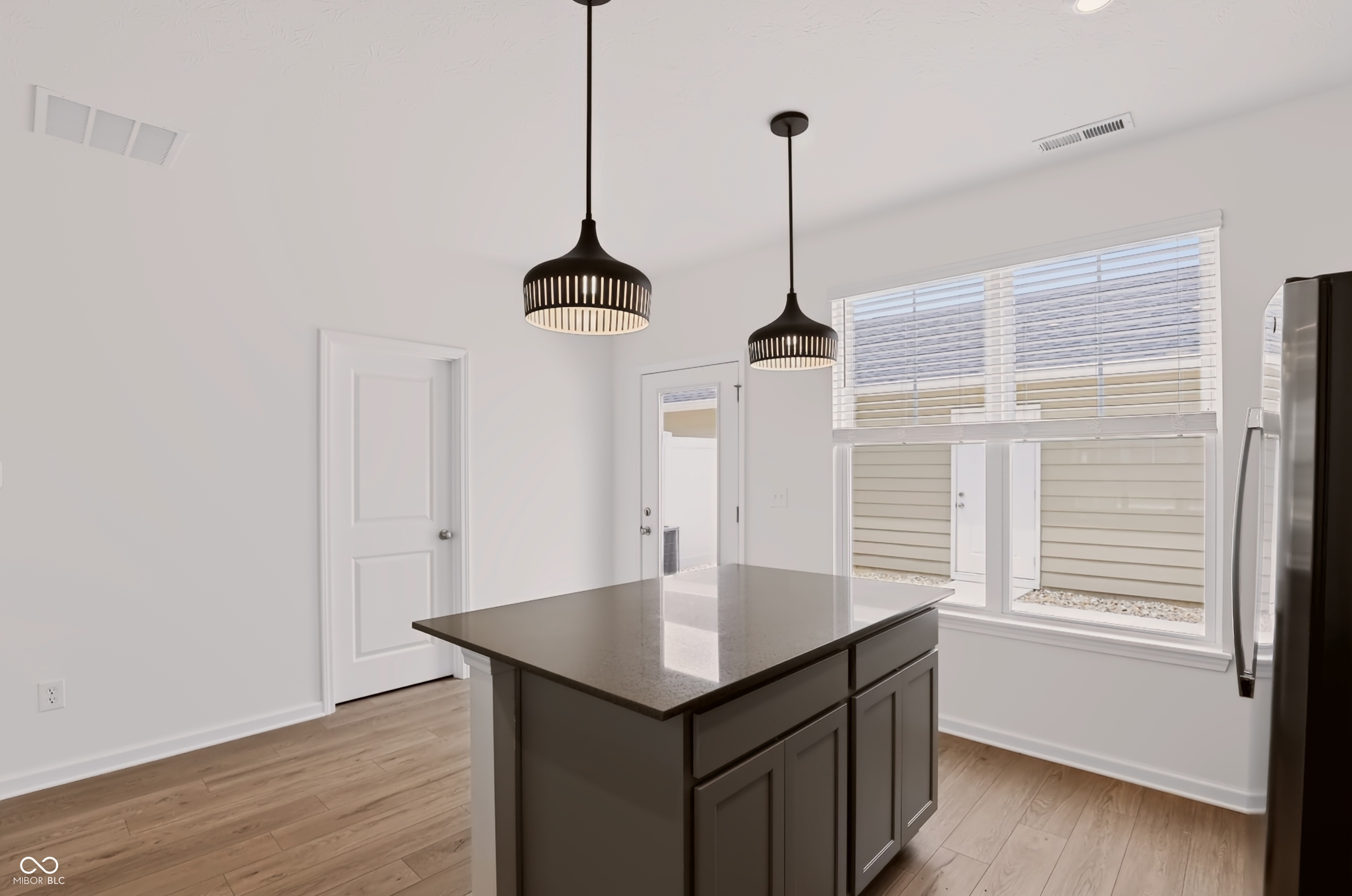 3959 Sandpiper Way