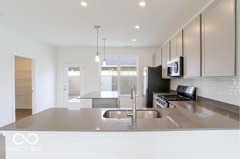 3959 Sandpiper Way