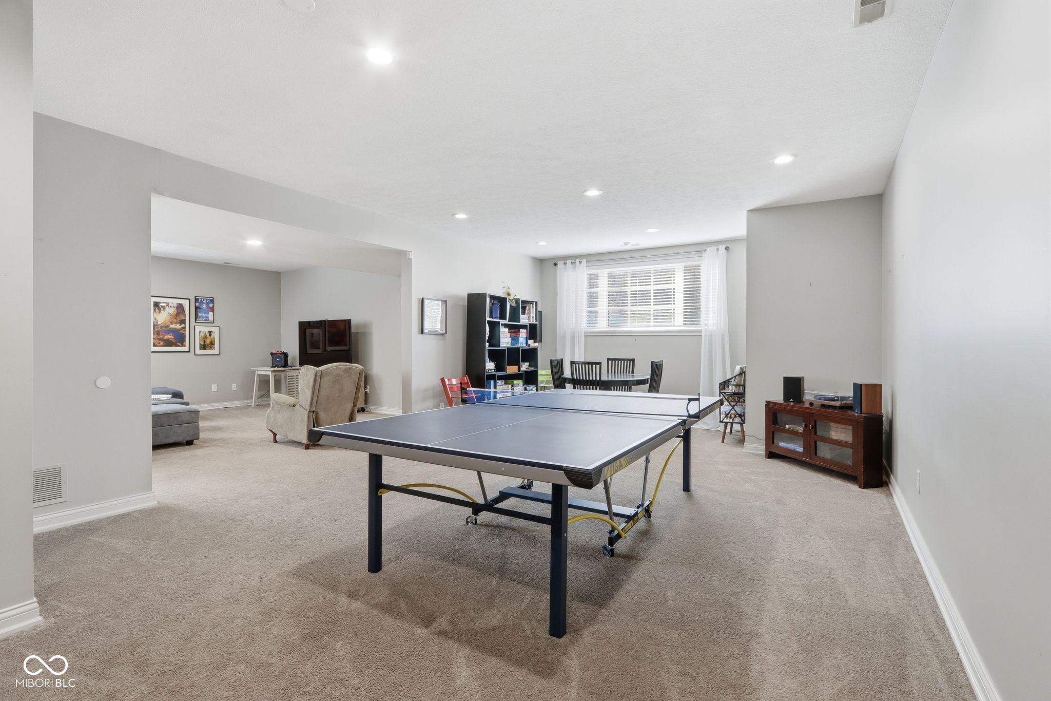 5291 Woodfield Drive S