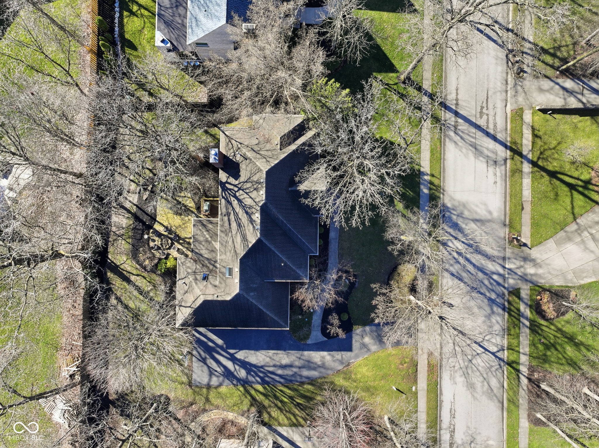 5291 Woodfield Drive S