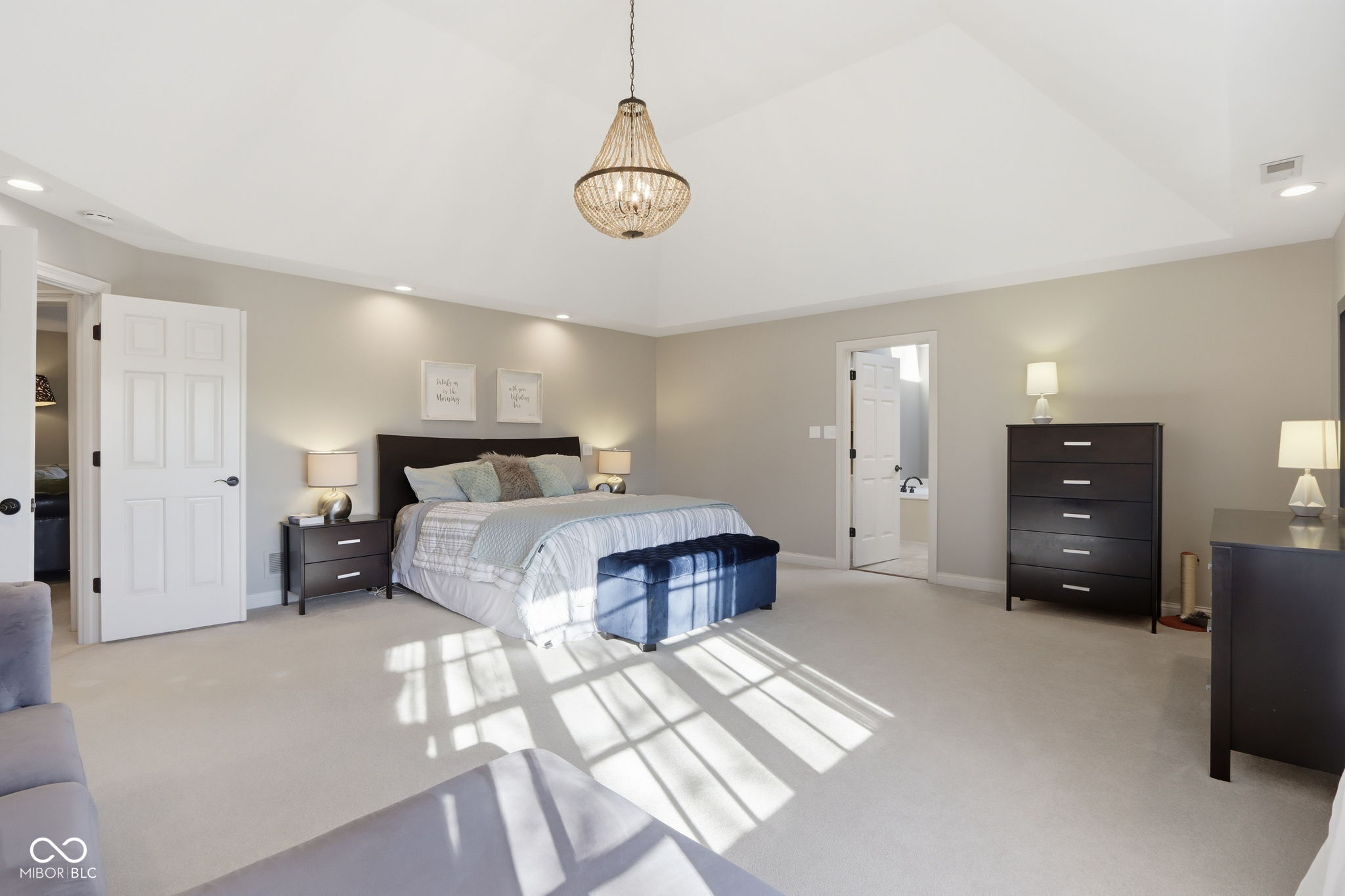 5291 Woodfield Drive S