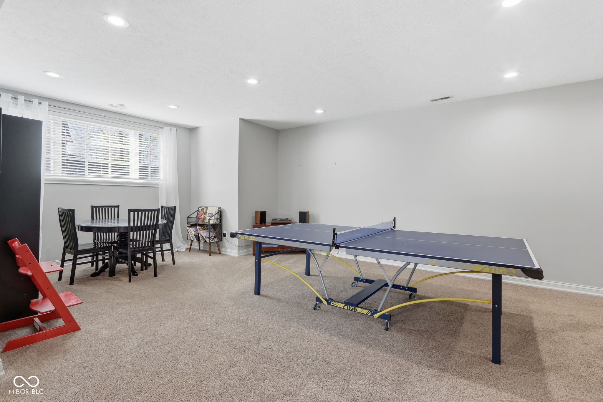 5291 Woodfield Drive S