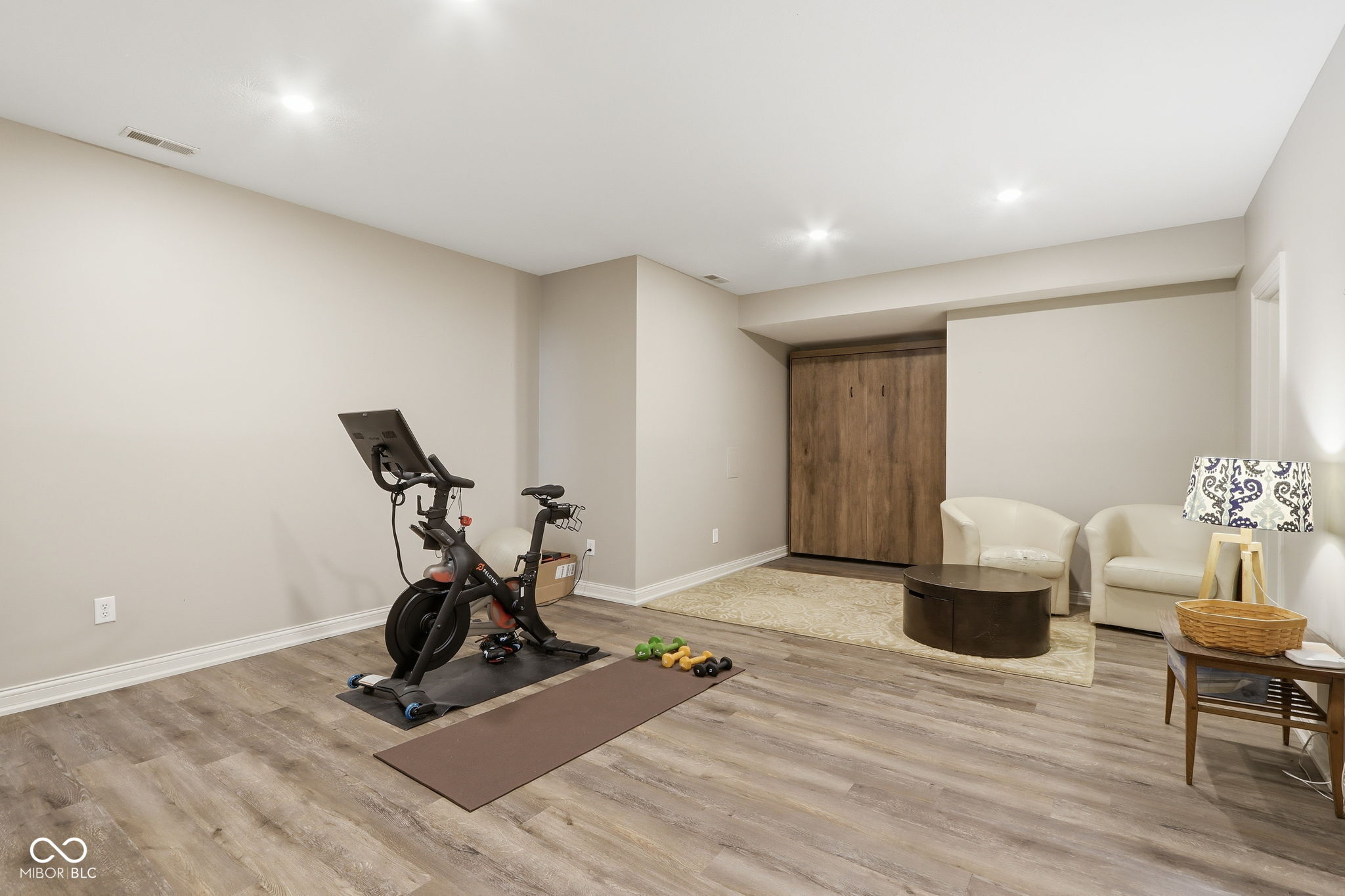 5291 Woodfield Drive S