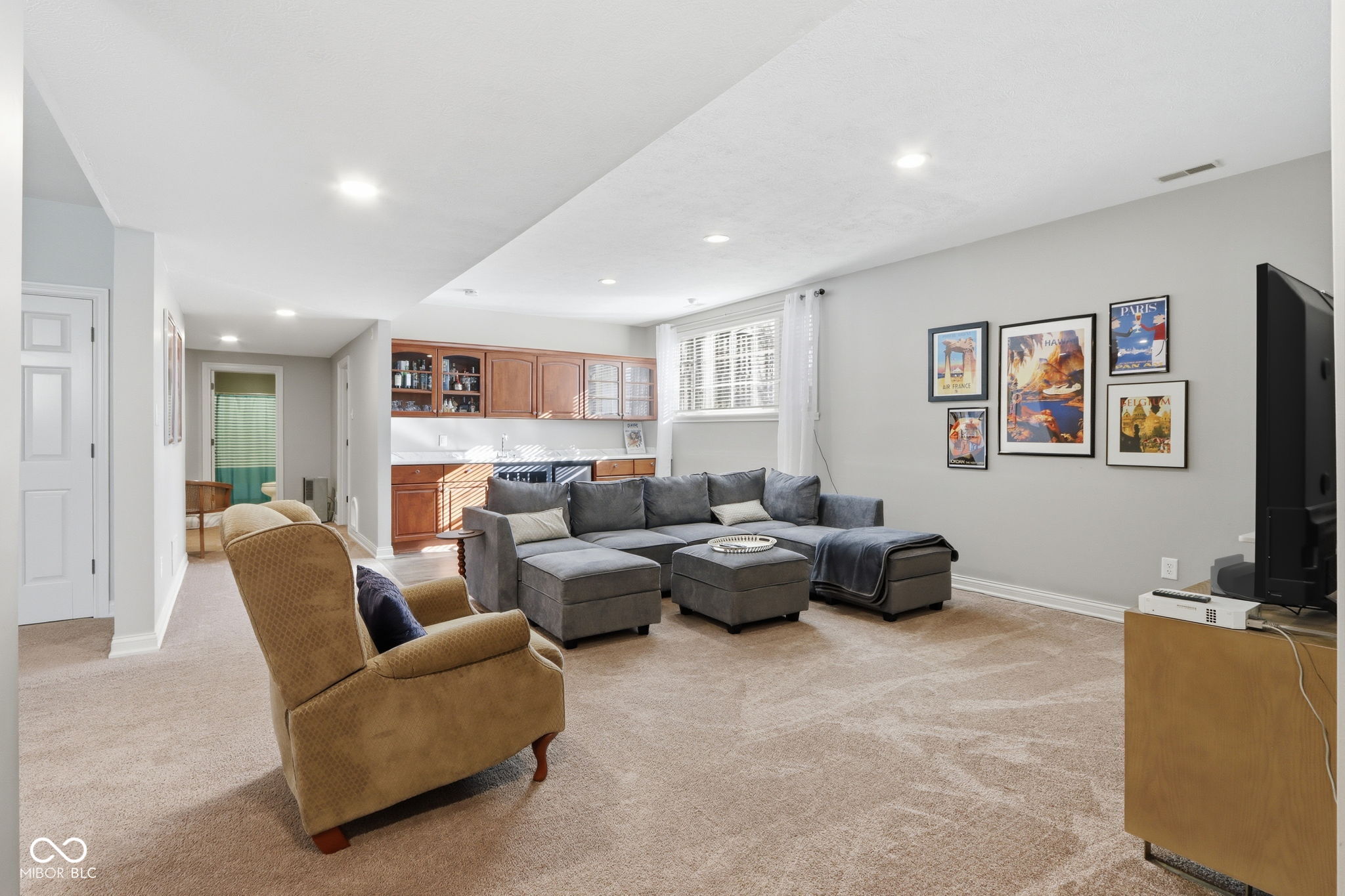 5291 Woodfield Drive S