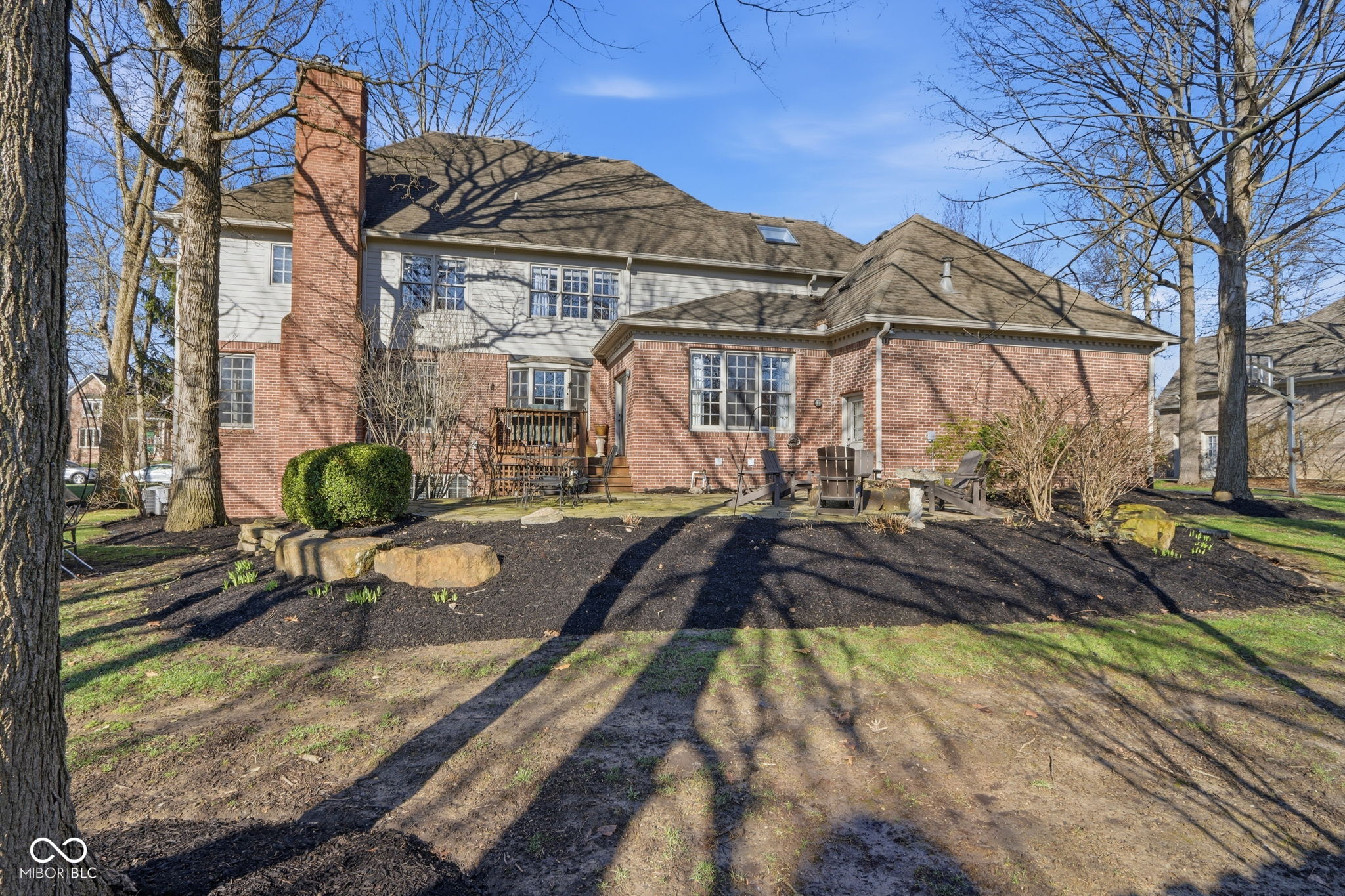 5291 Woodfield Drive S