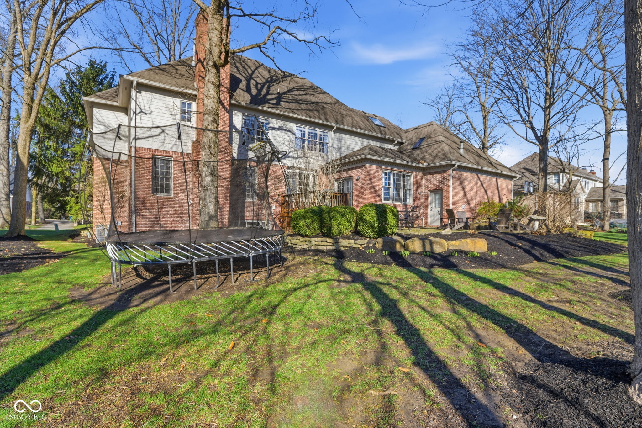 5291 Woodfield Drive S