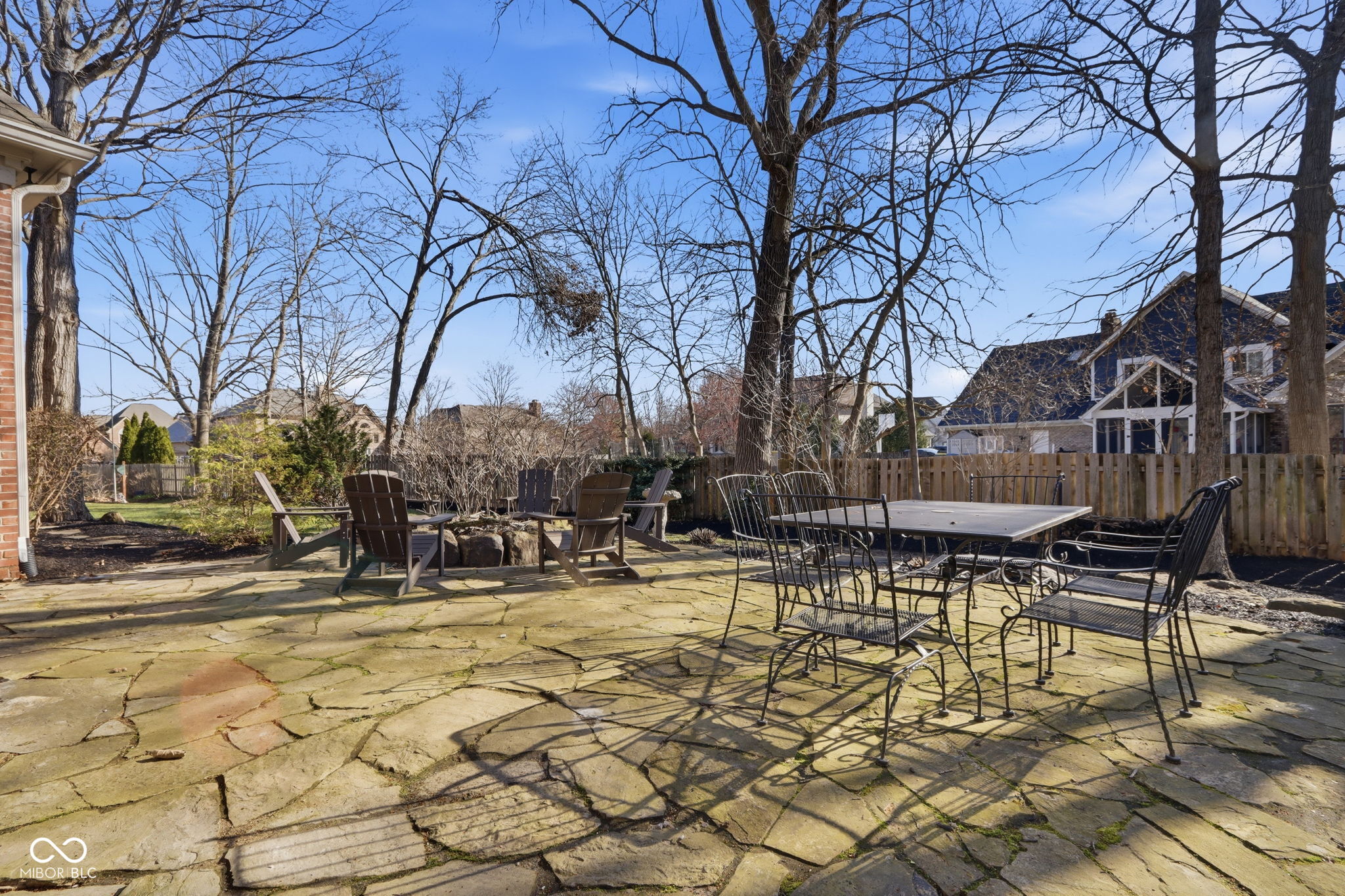 5291 Woodfield Drive S