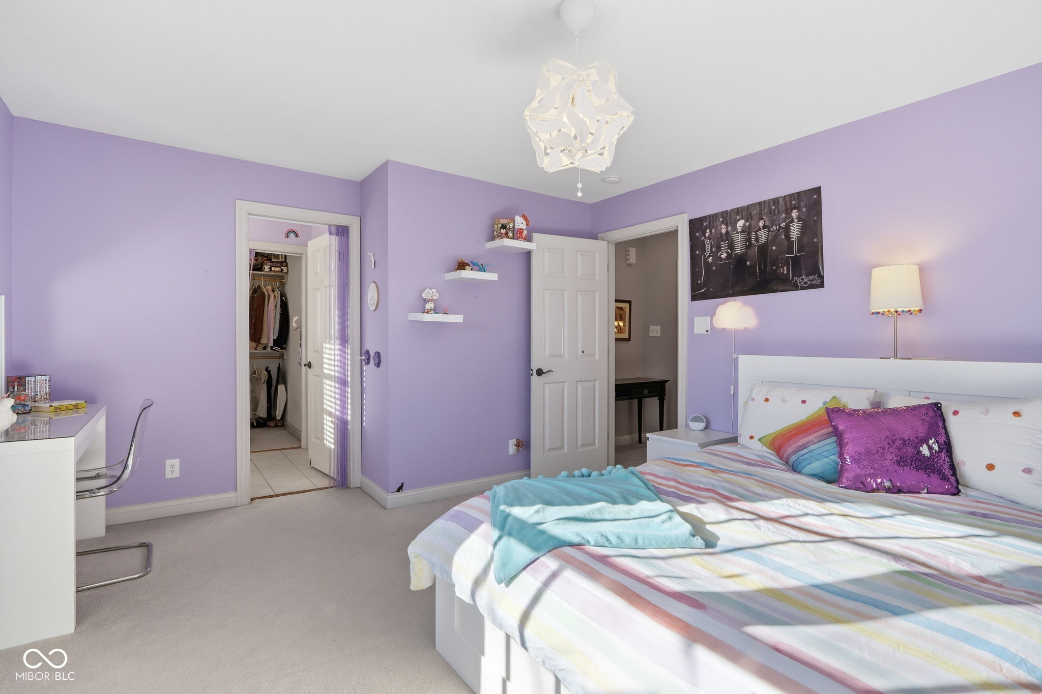 5291 Woodfield Drive S