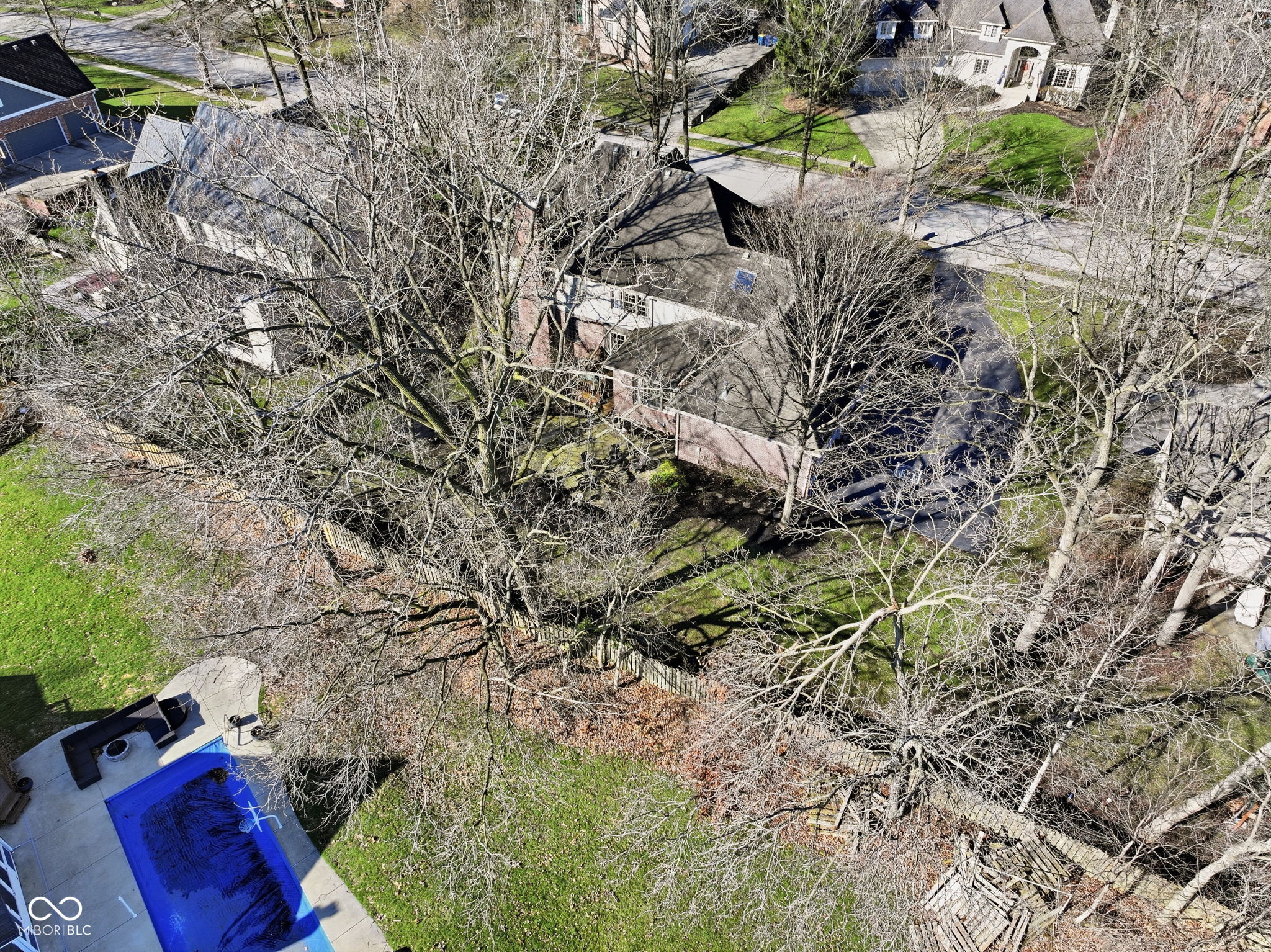 5291 Woodfield Drive S