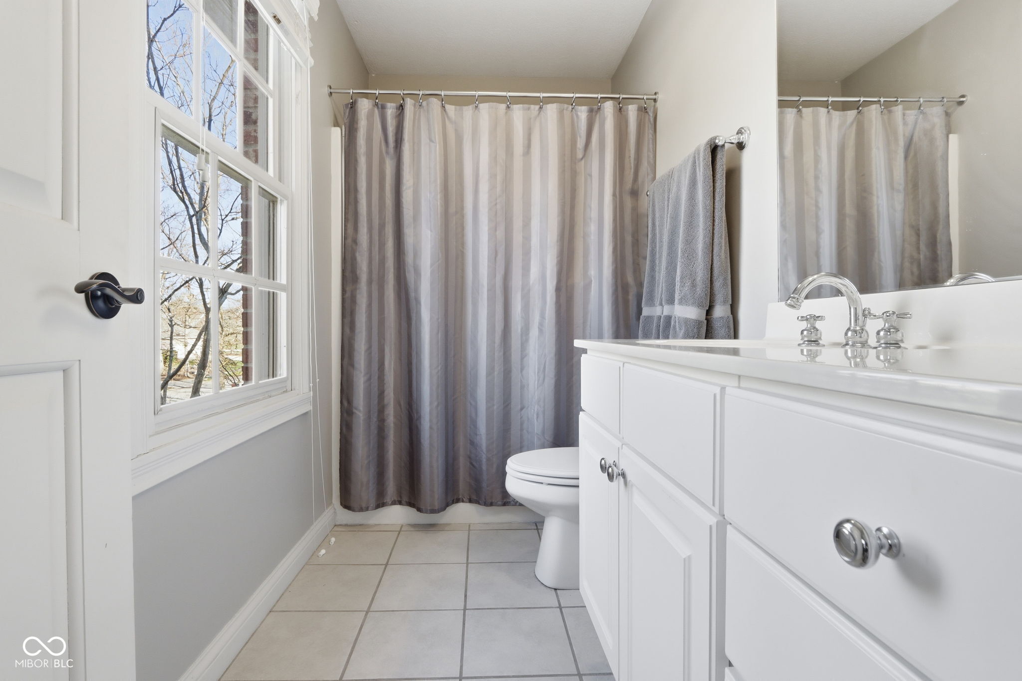 5291 Woodfield Drive S