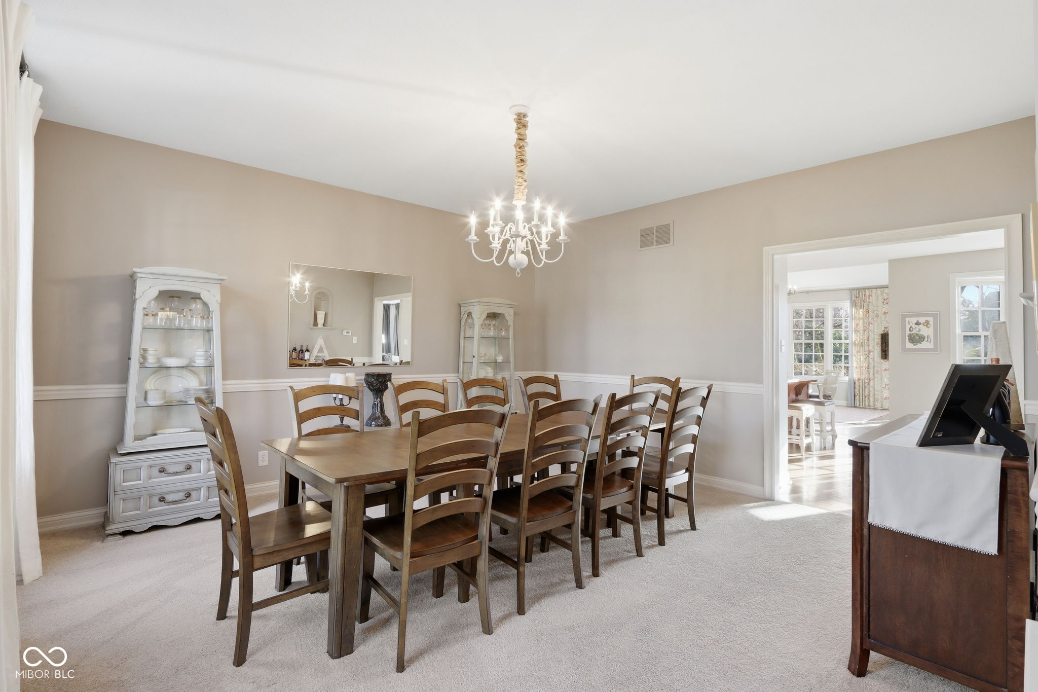 5291 Woodfield Drive S