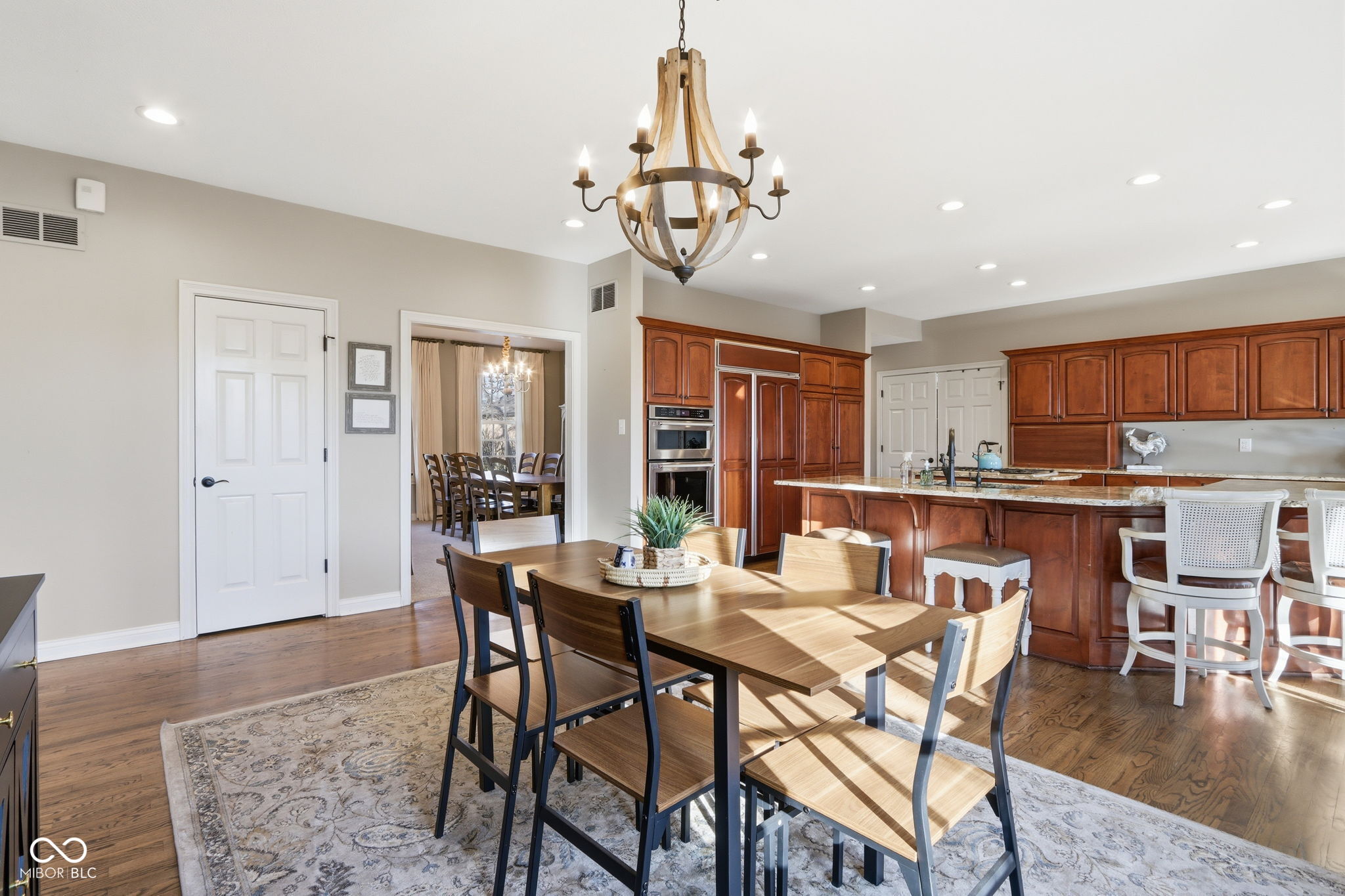 5291 Woodfield Drive S