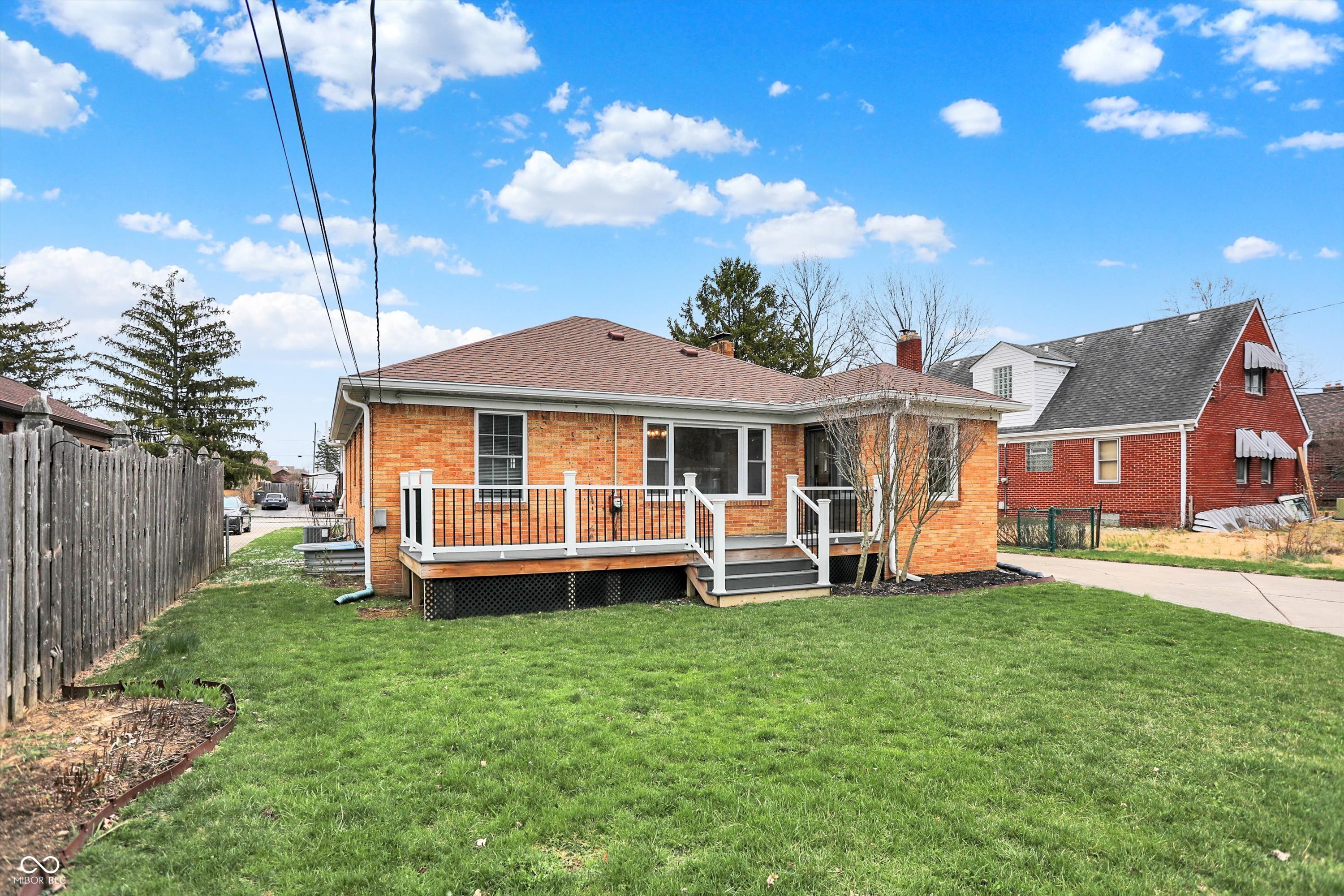 1420 N Leland Avenue