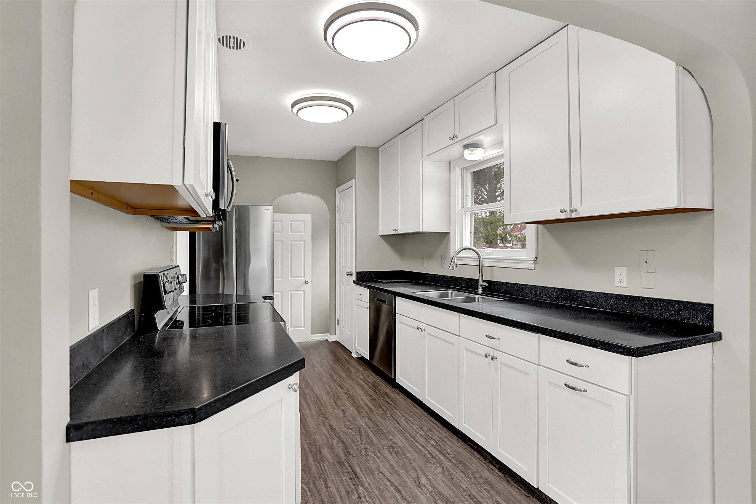 1420 N Leland Avenue