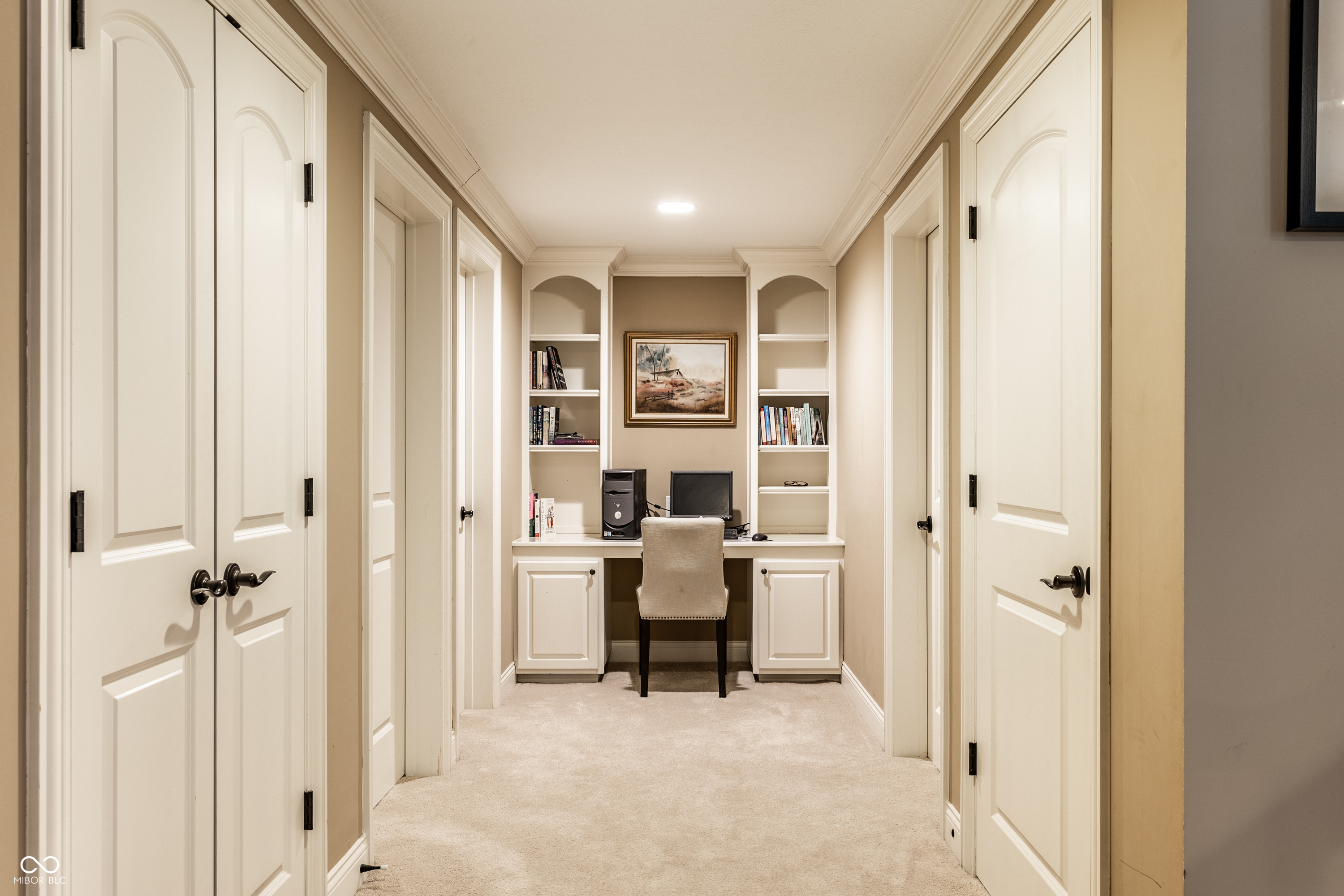 13002 Deerstyne Green Street