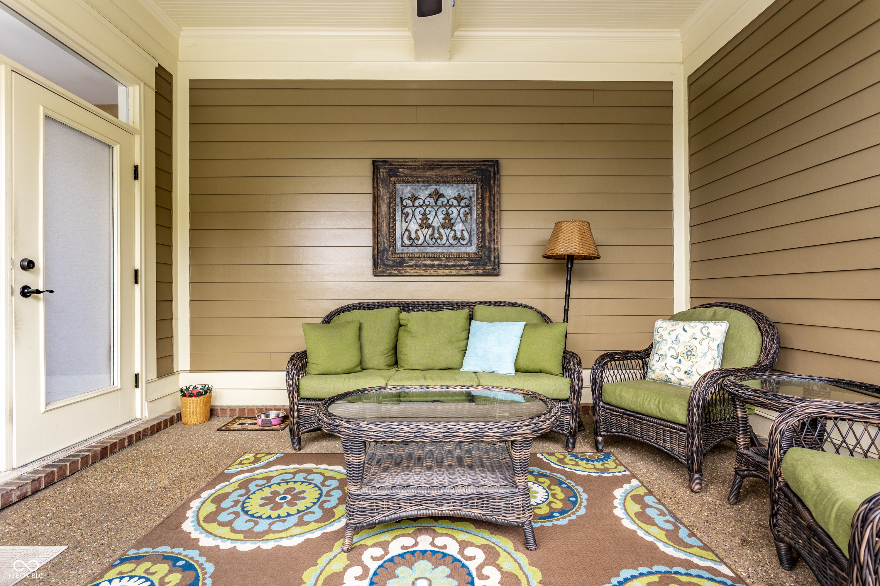 13002 Deerstyne Green Street