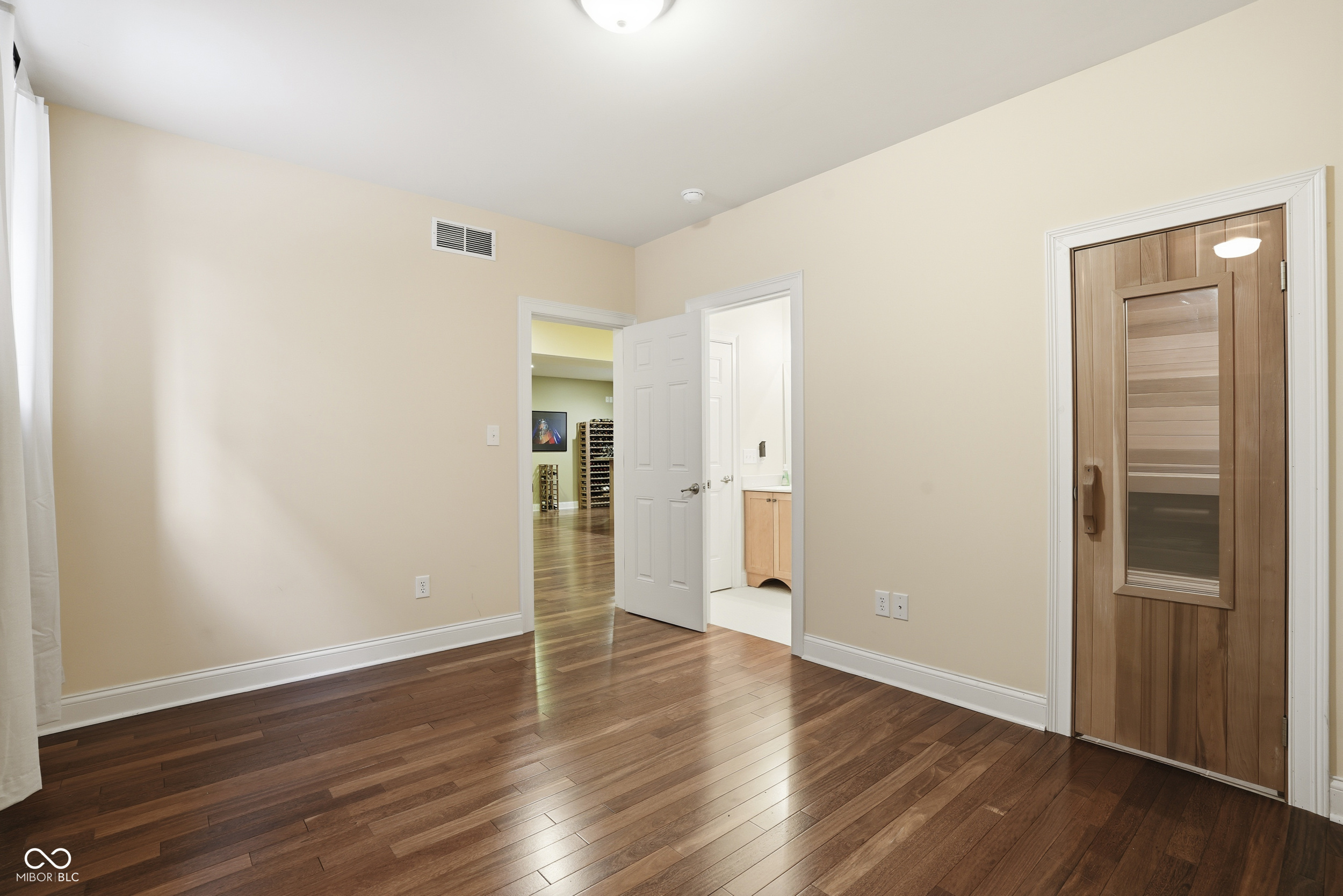 1635 N Alabama Street