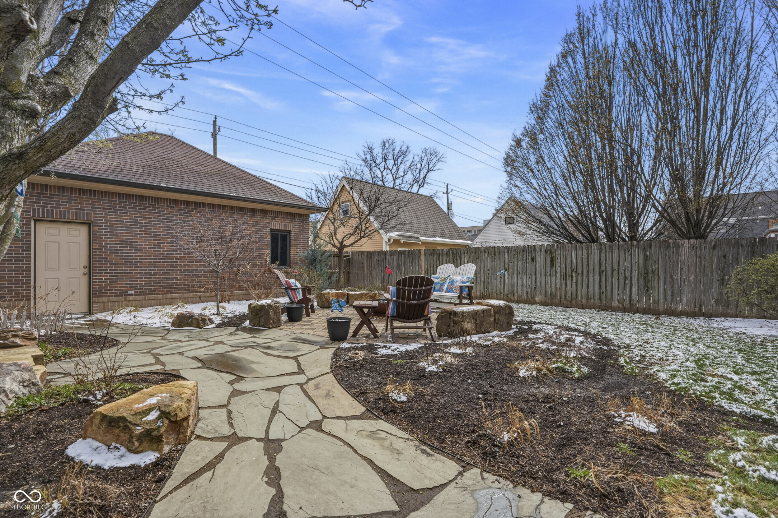 1635 N Alabama Street