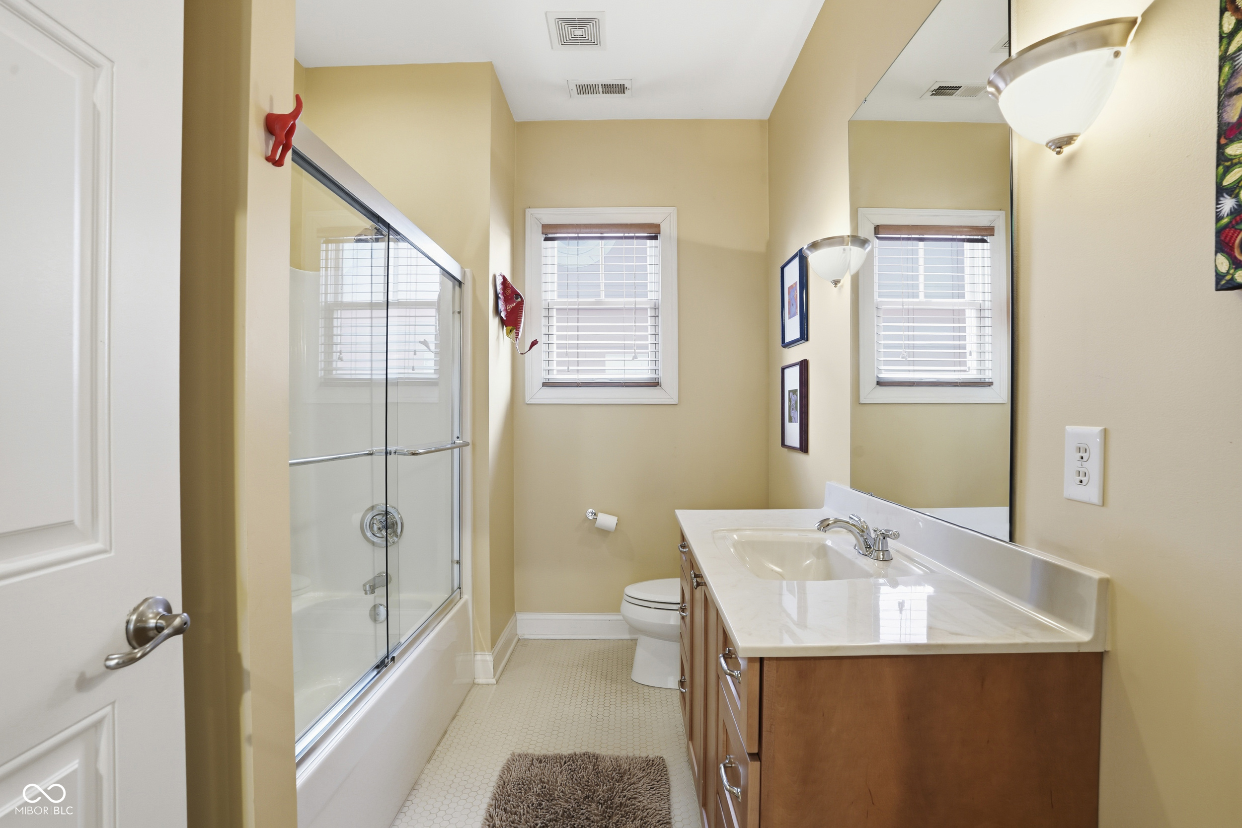 1635 N Alabama Street