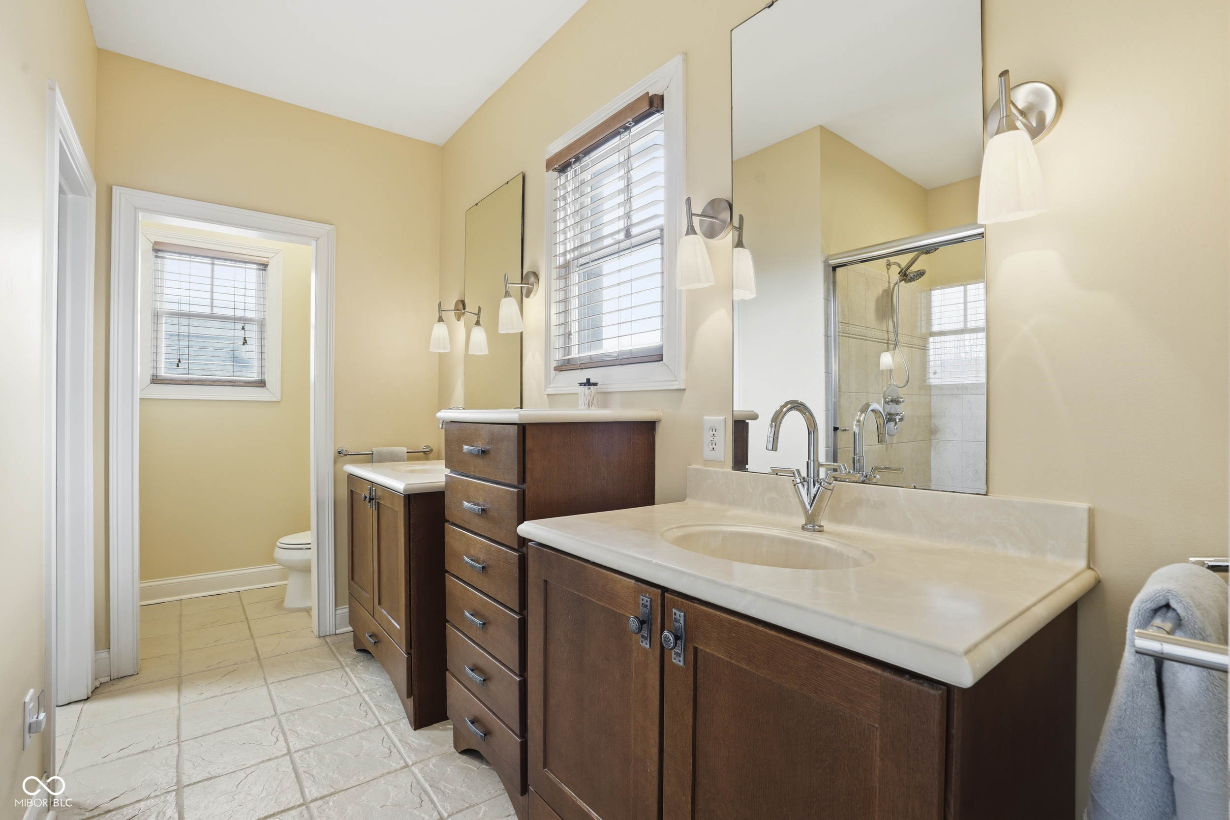 1635 N Alabama Street