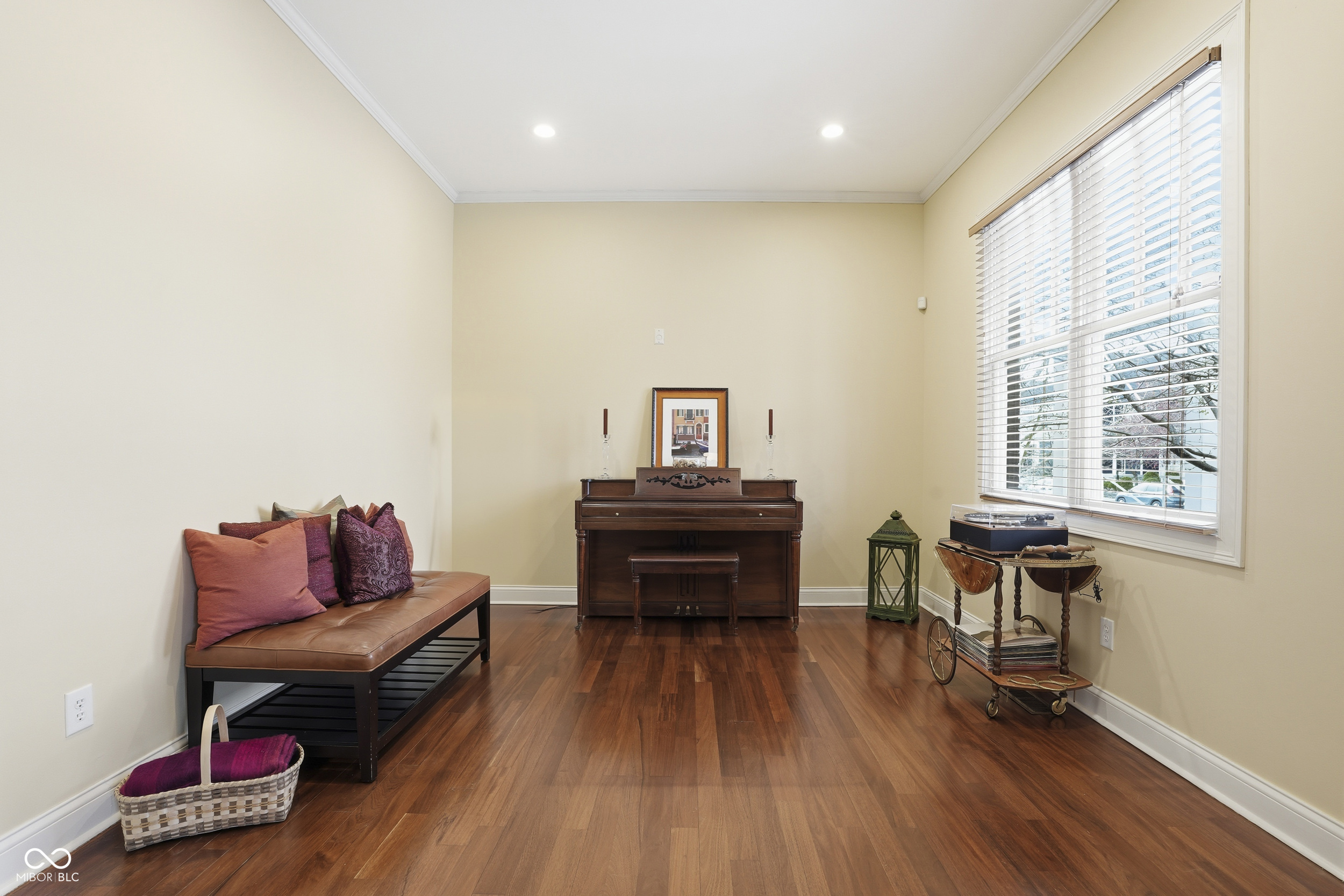 1635 N Alabama Street