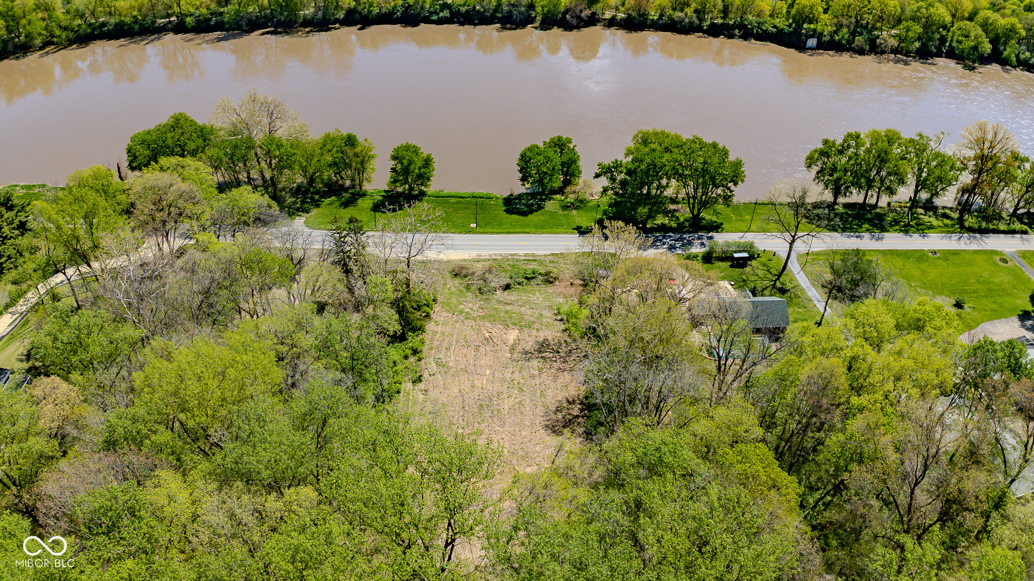 1868 N River Road