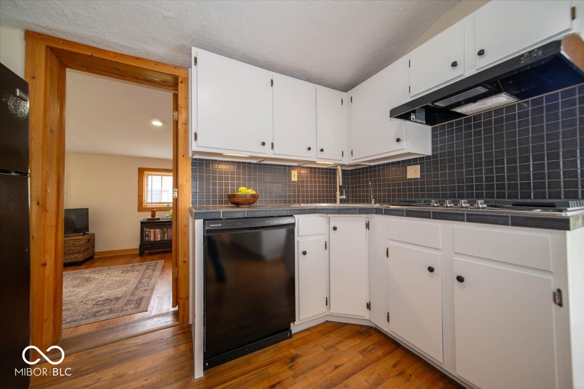 4635 W 72nd Street