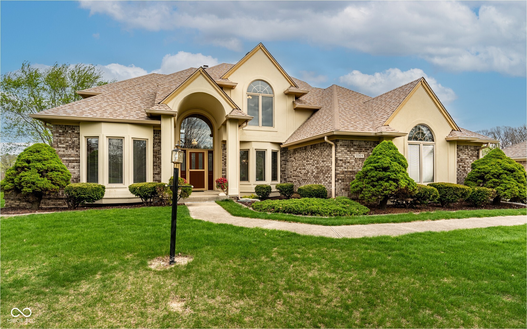 10304 Fallen Oak Drive
