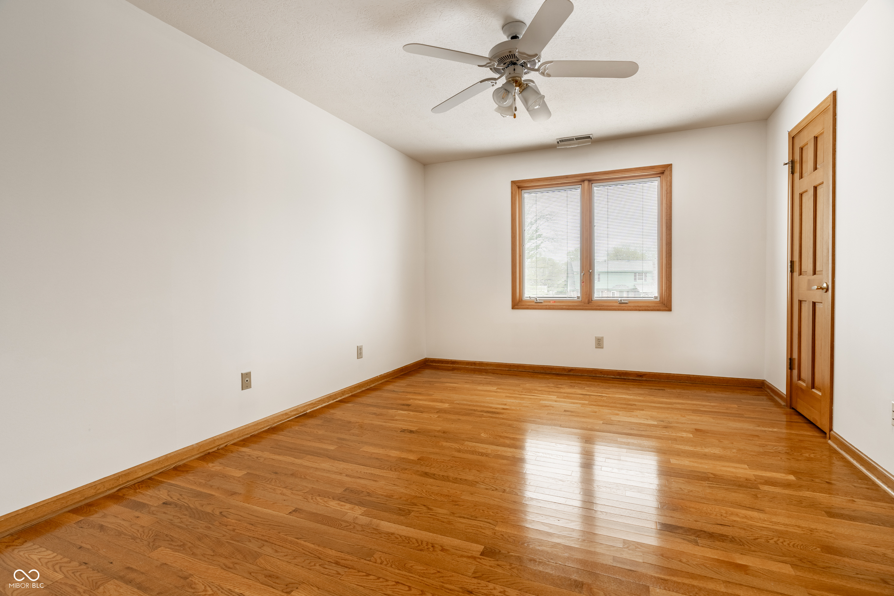 10304 Fallen Oak Drive