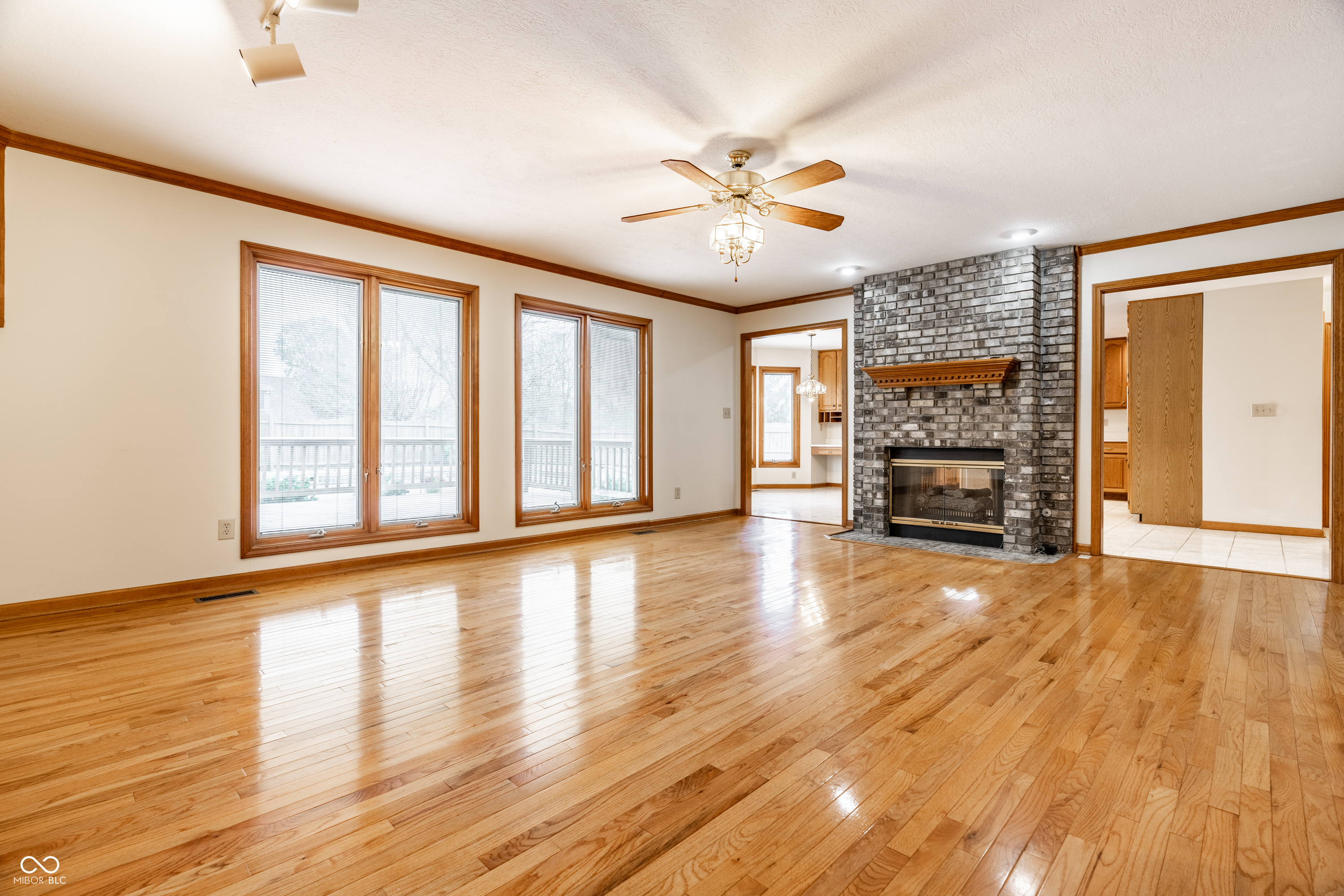10304 Fallen Oak Drive