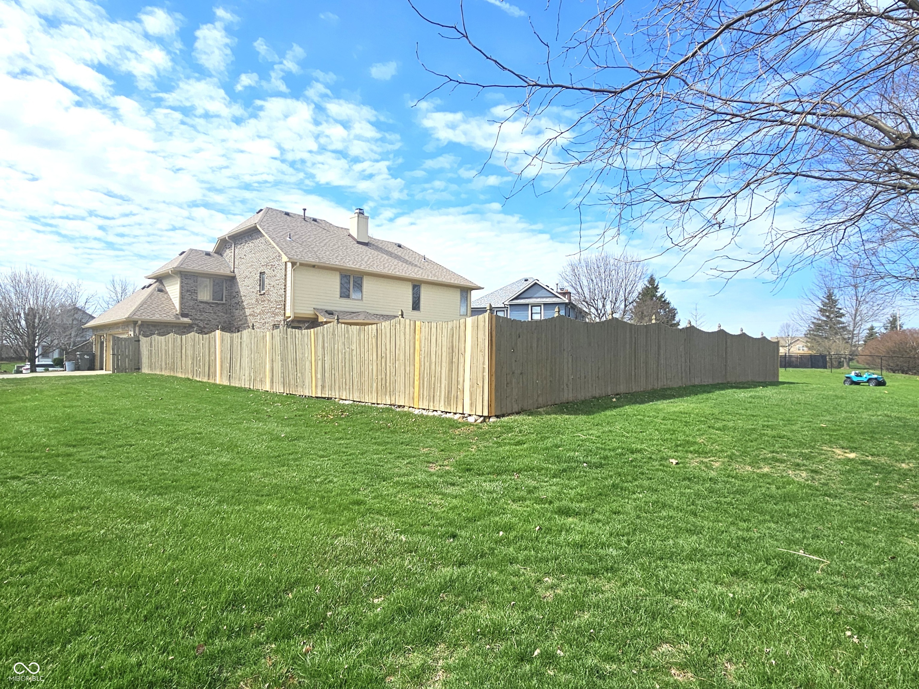 10304 Fallen Oak Drive