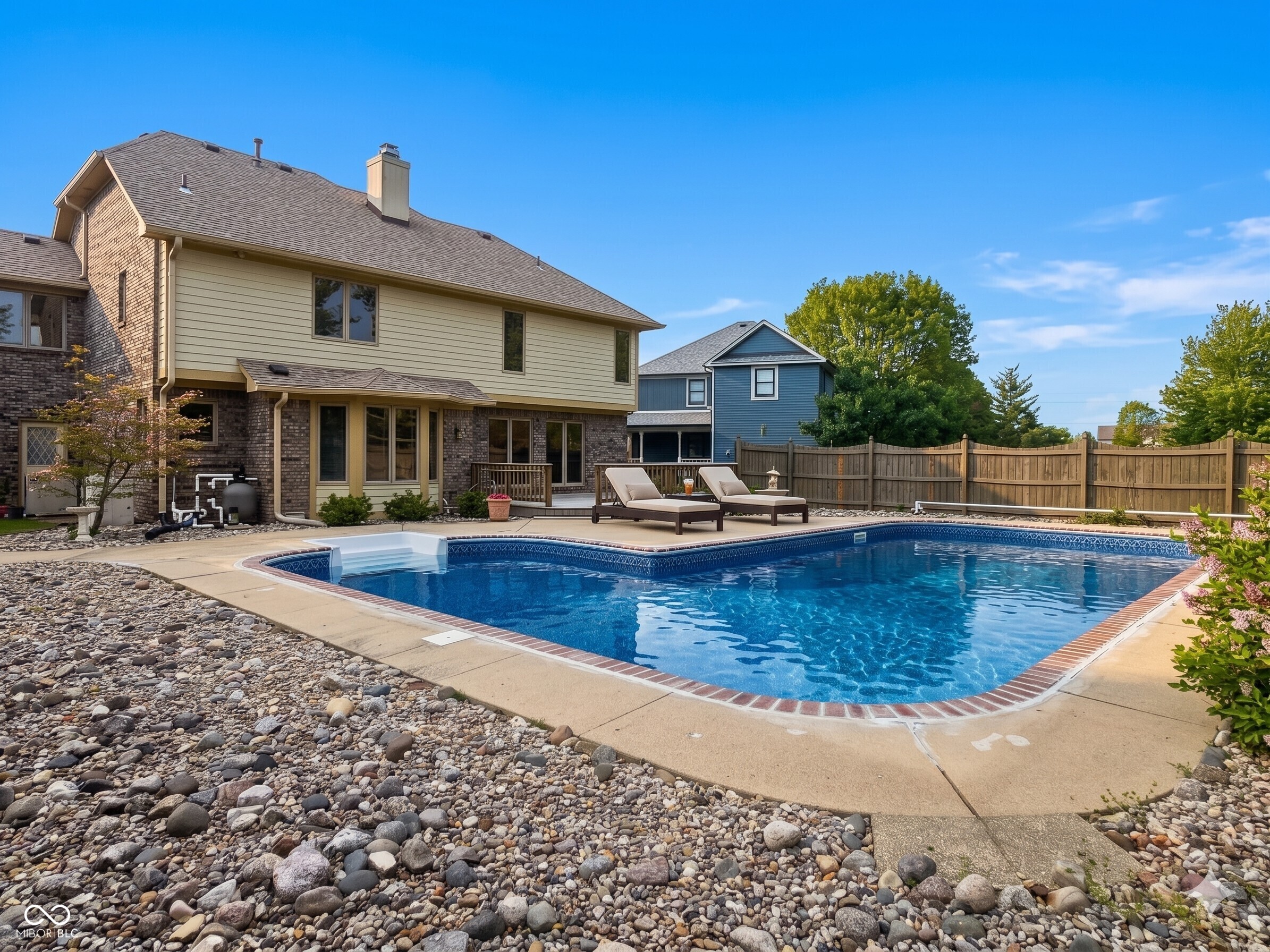 10304 Fallen Oak Drive