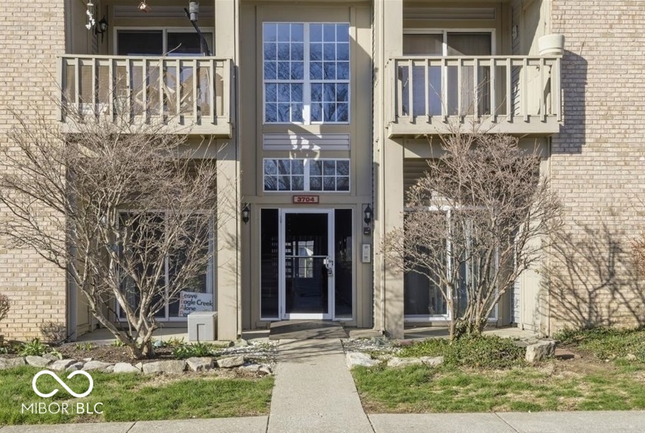 3704 Reflection Drive Unit: 4