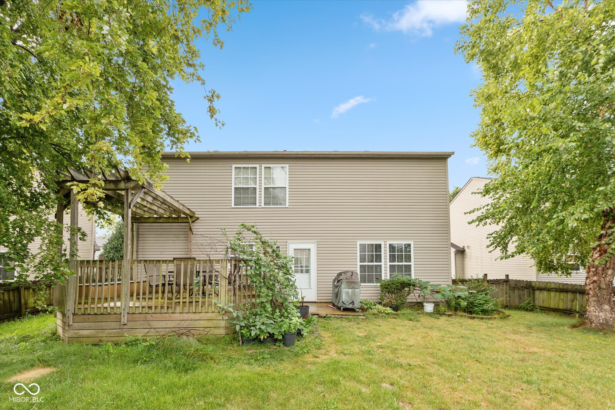 10270 Apple Blossom Circle