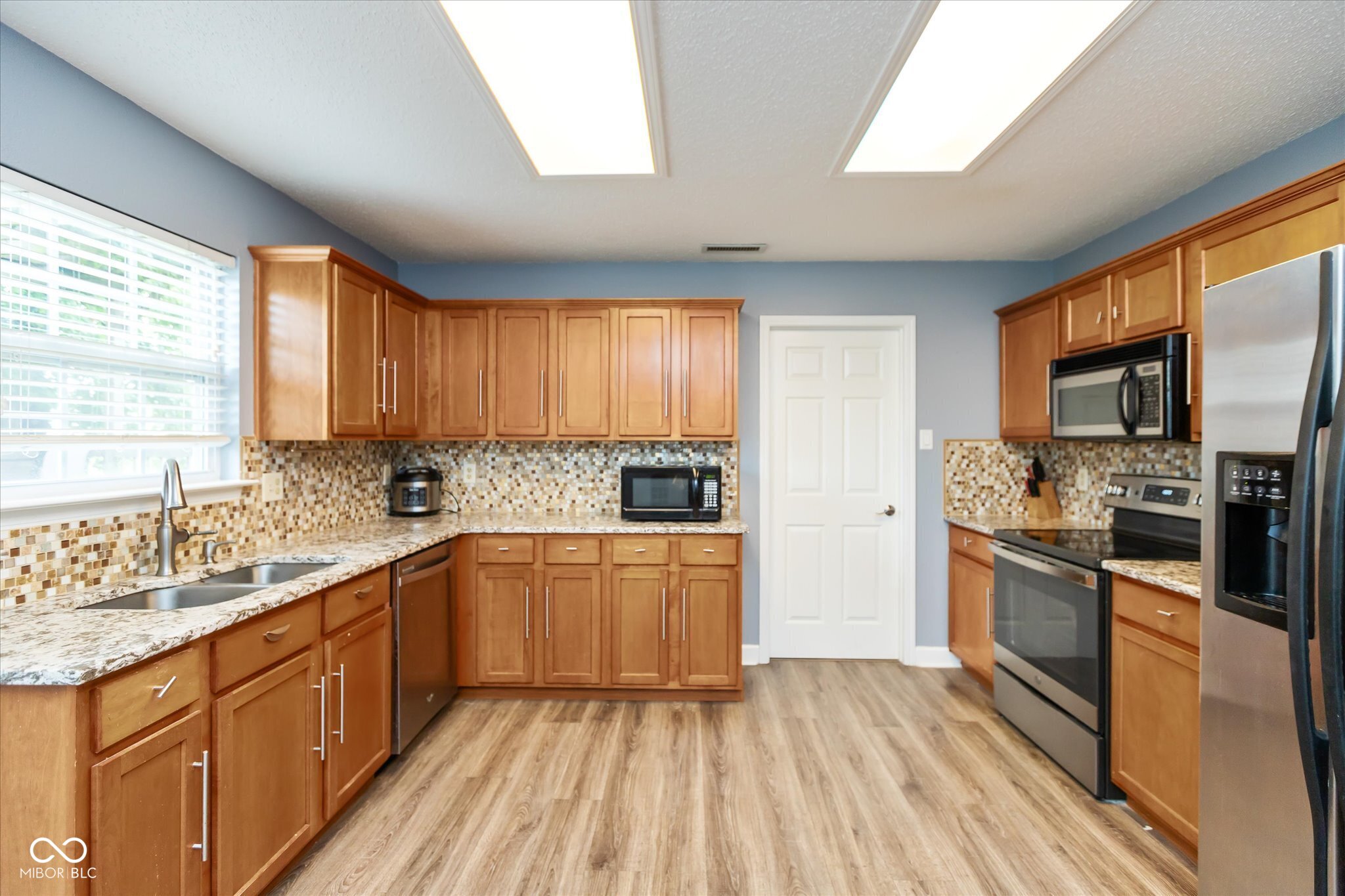 10270 Apple Blossom Circle