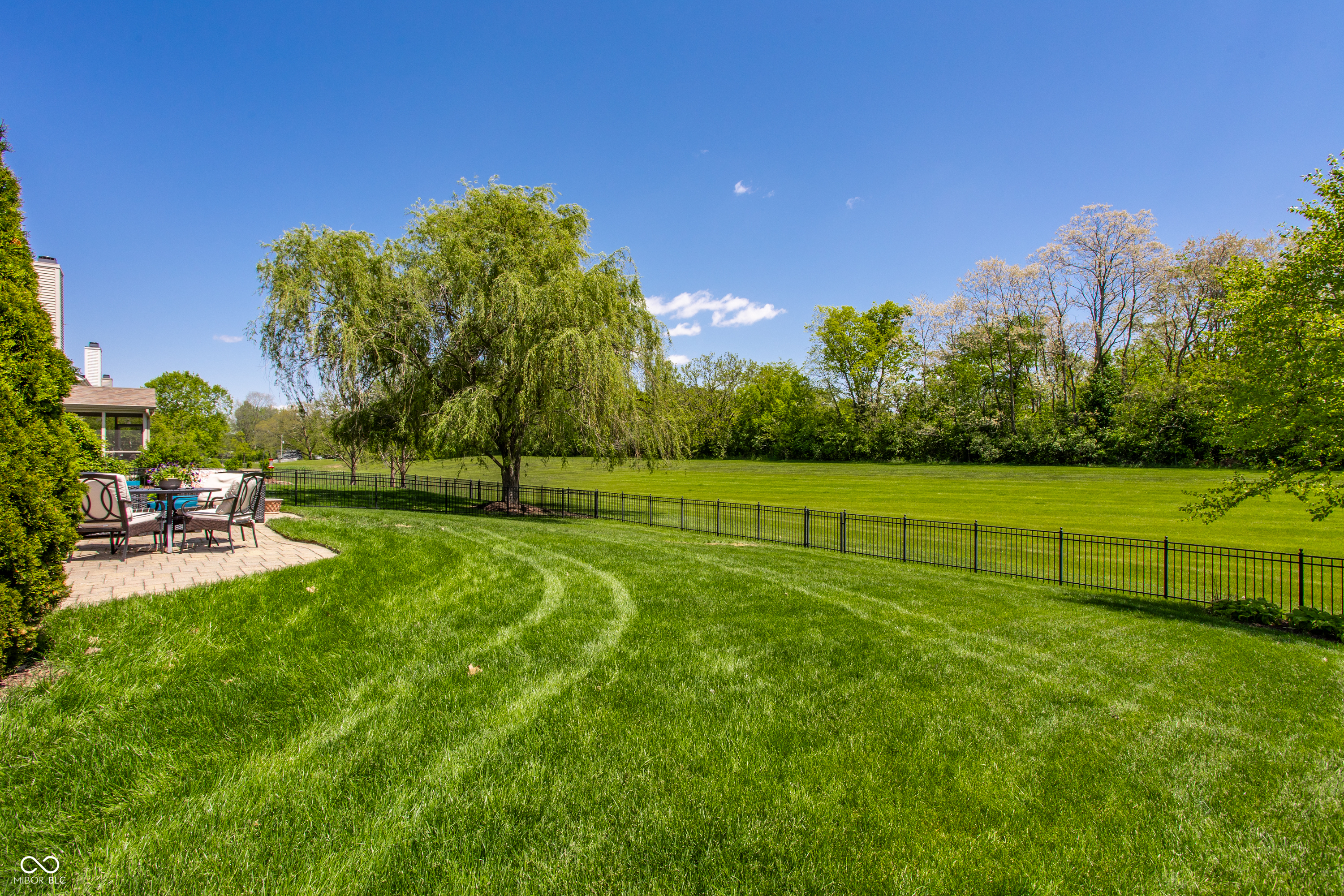 3627 Mossy Rock Drive