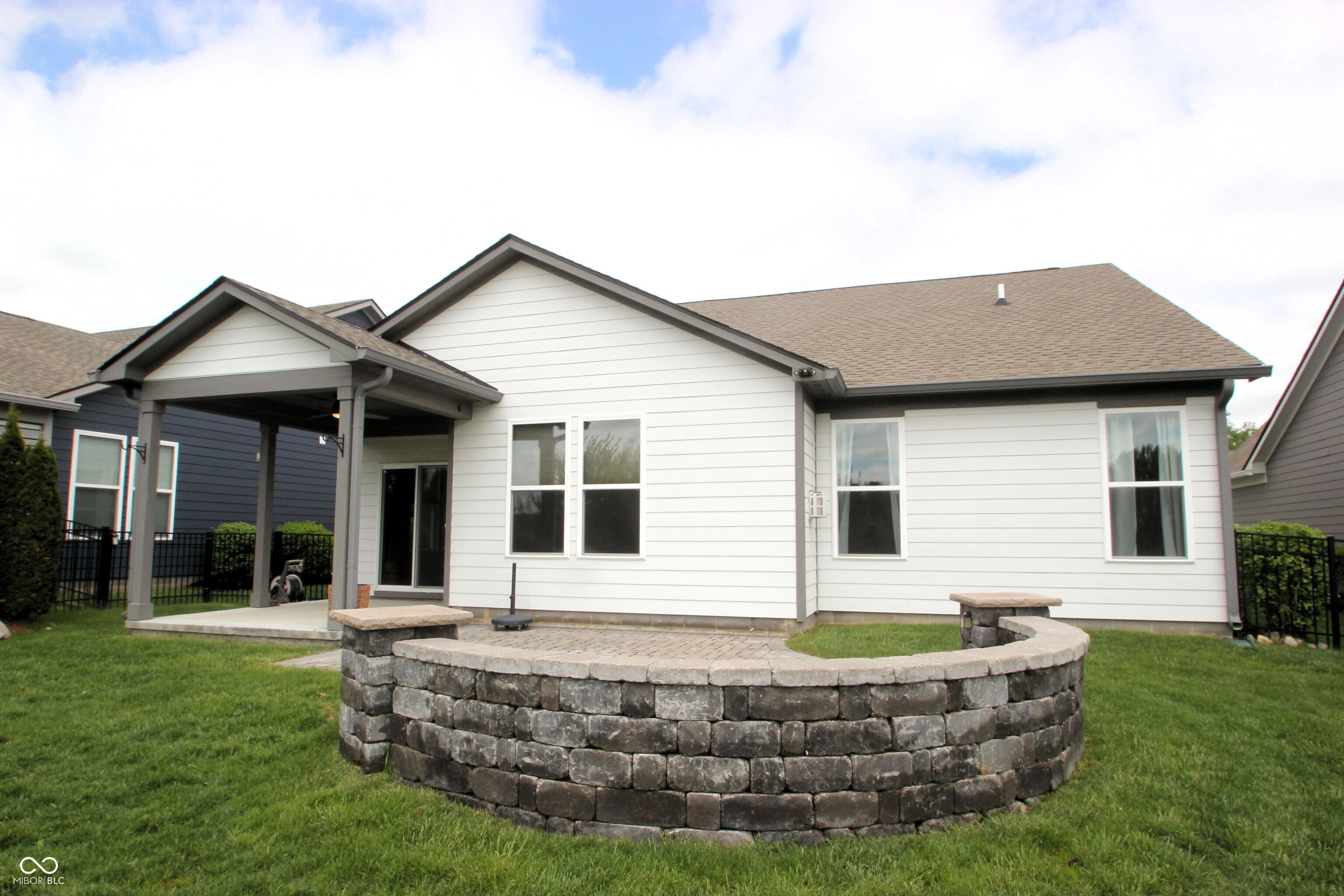 6583 Apperson Drive