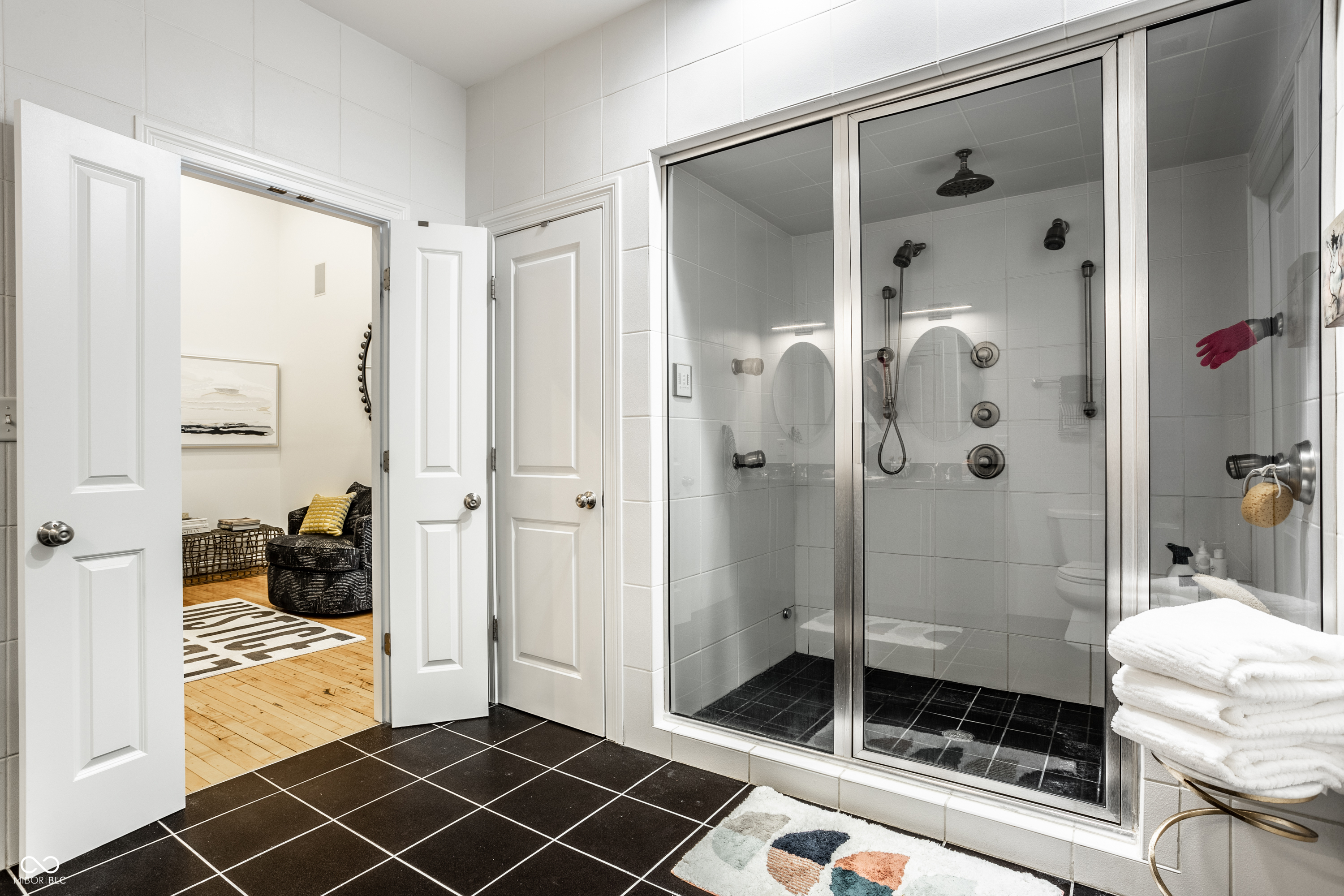 141 S Meridian Street Unit: 604