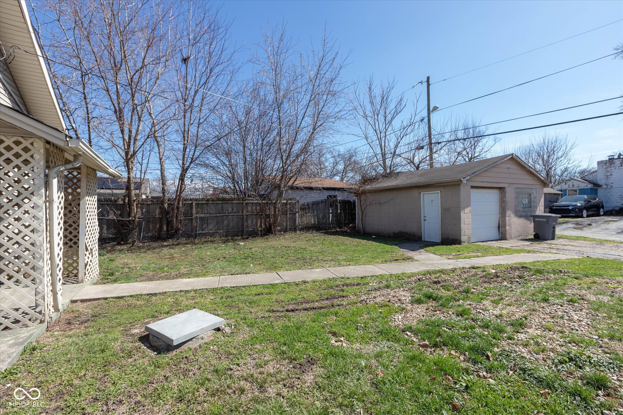 1701 E Kelly Street