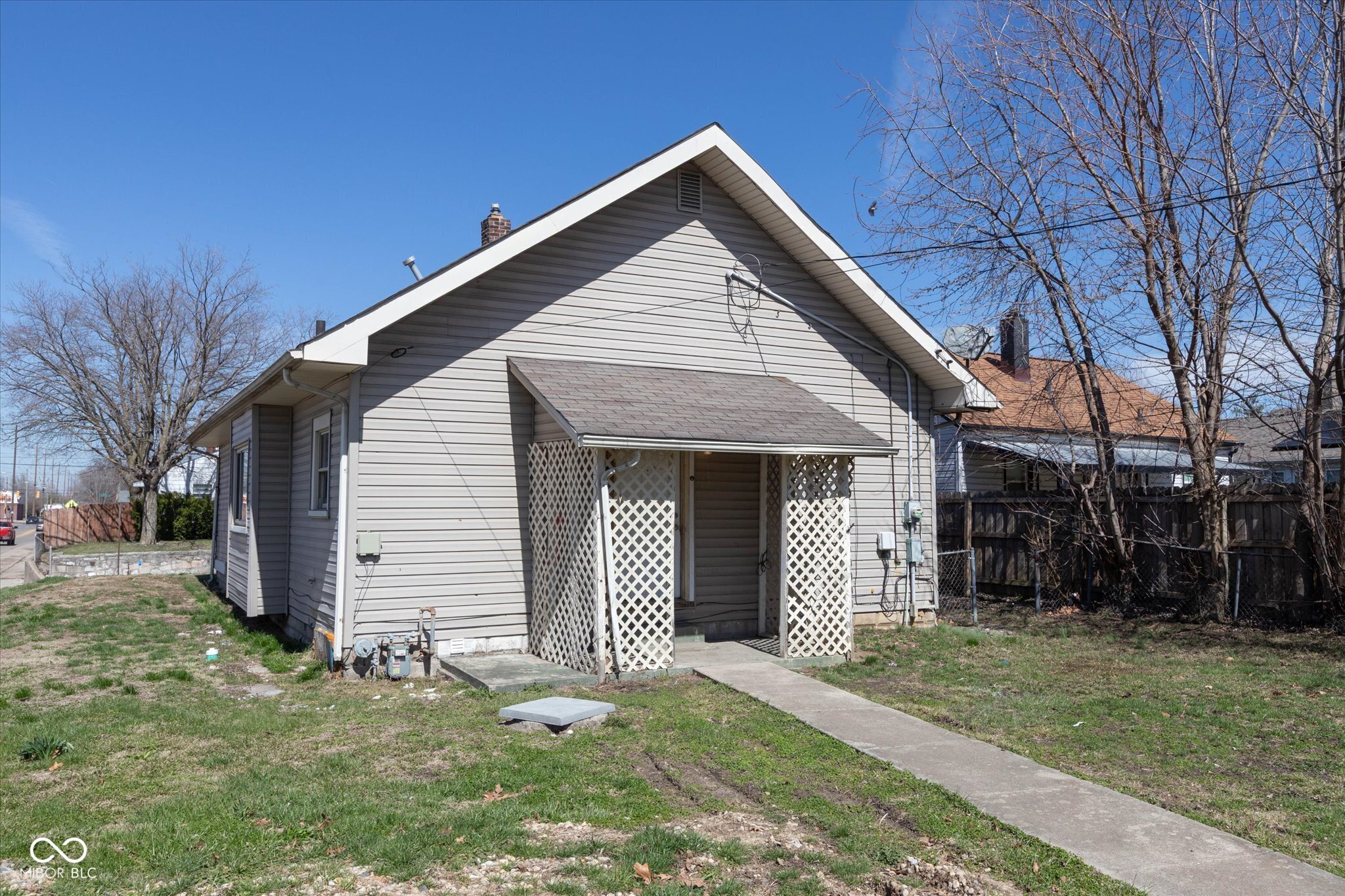 1701 E Kelly Street