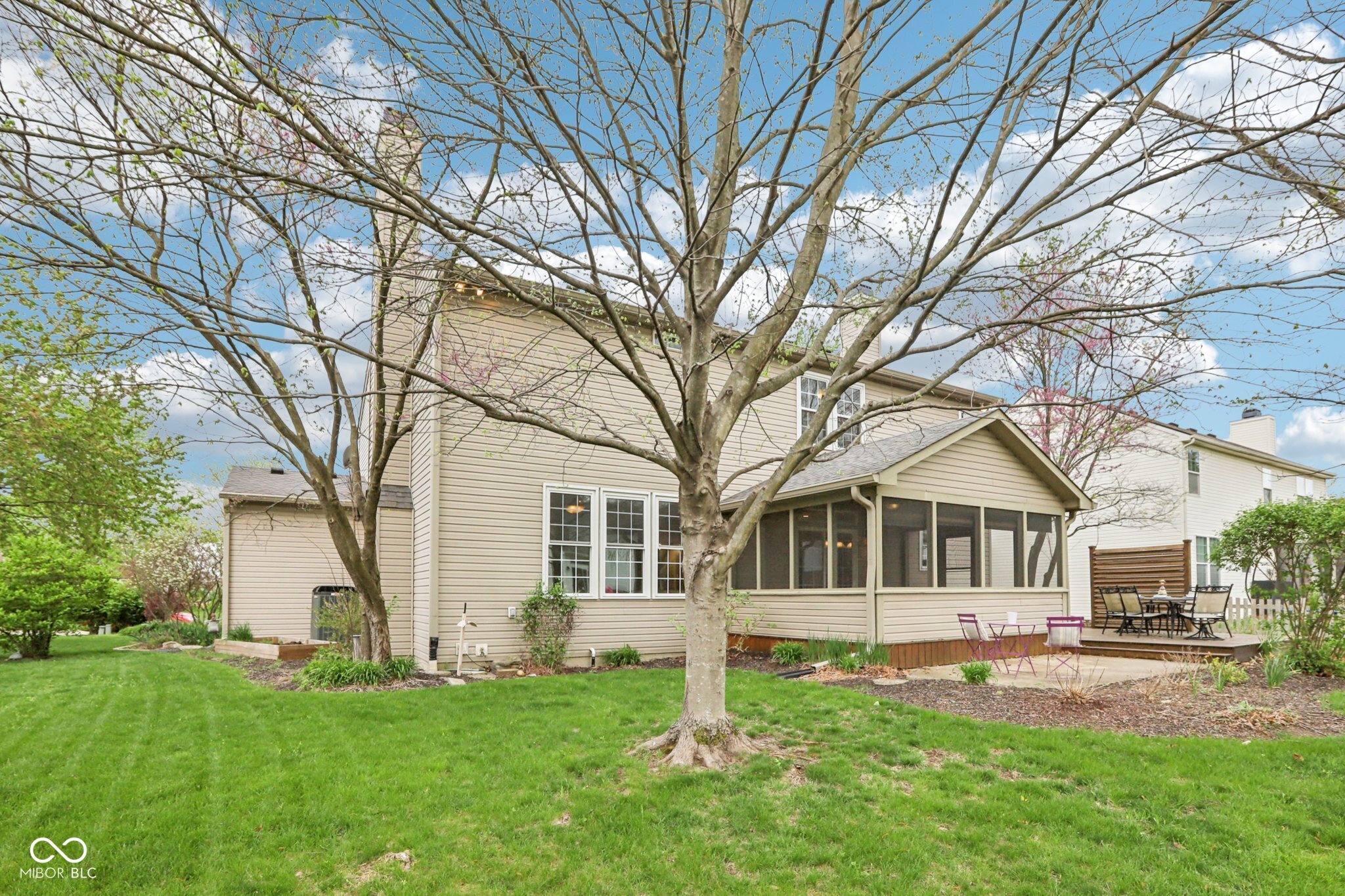 9195 N Coral Reef Road