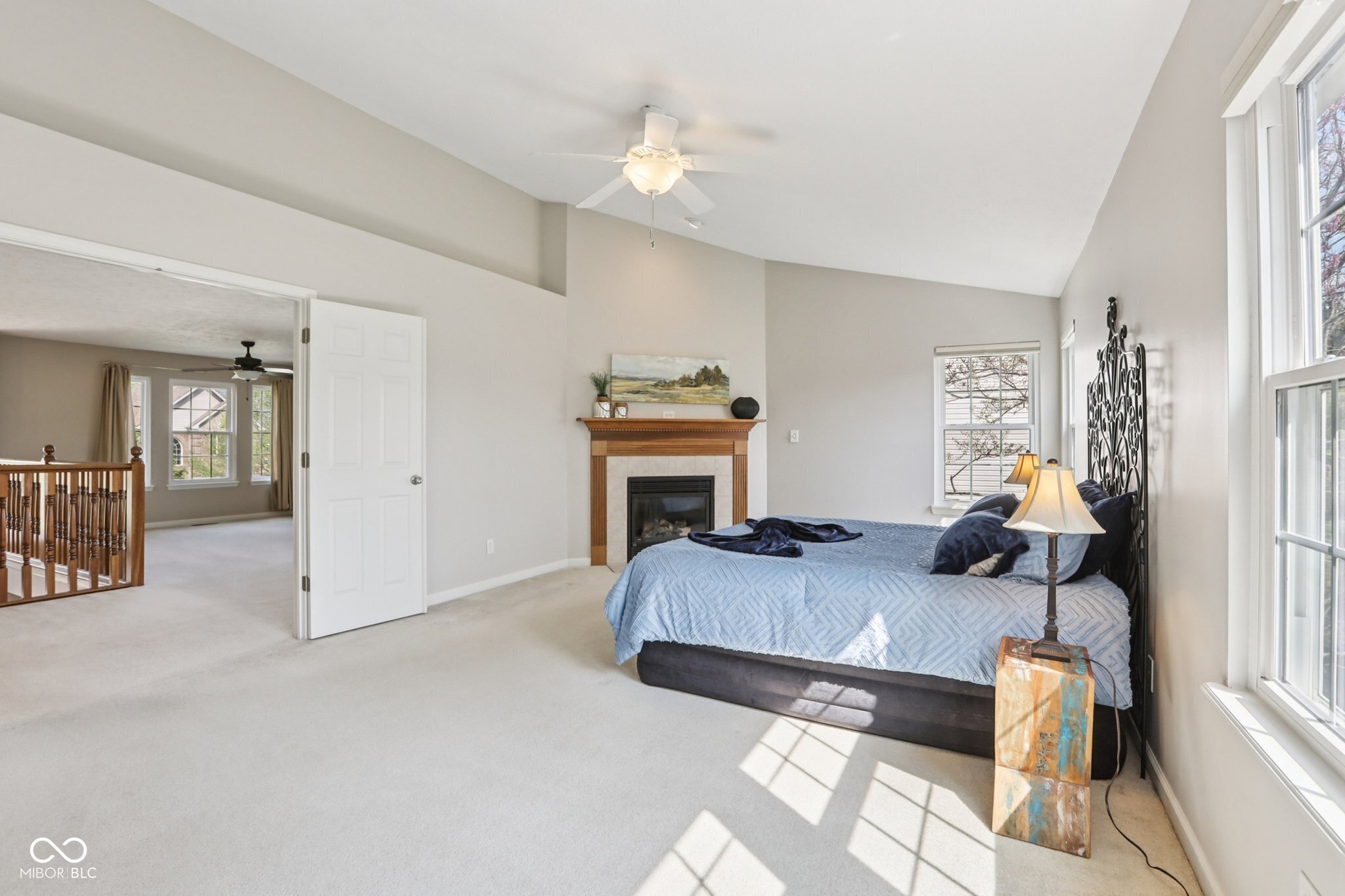 9195 N Coral Reef Road
