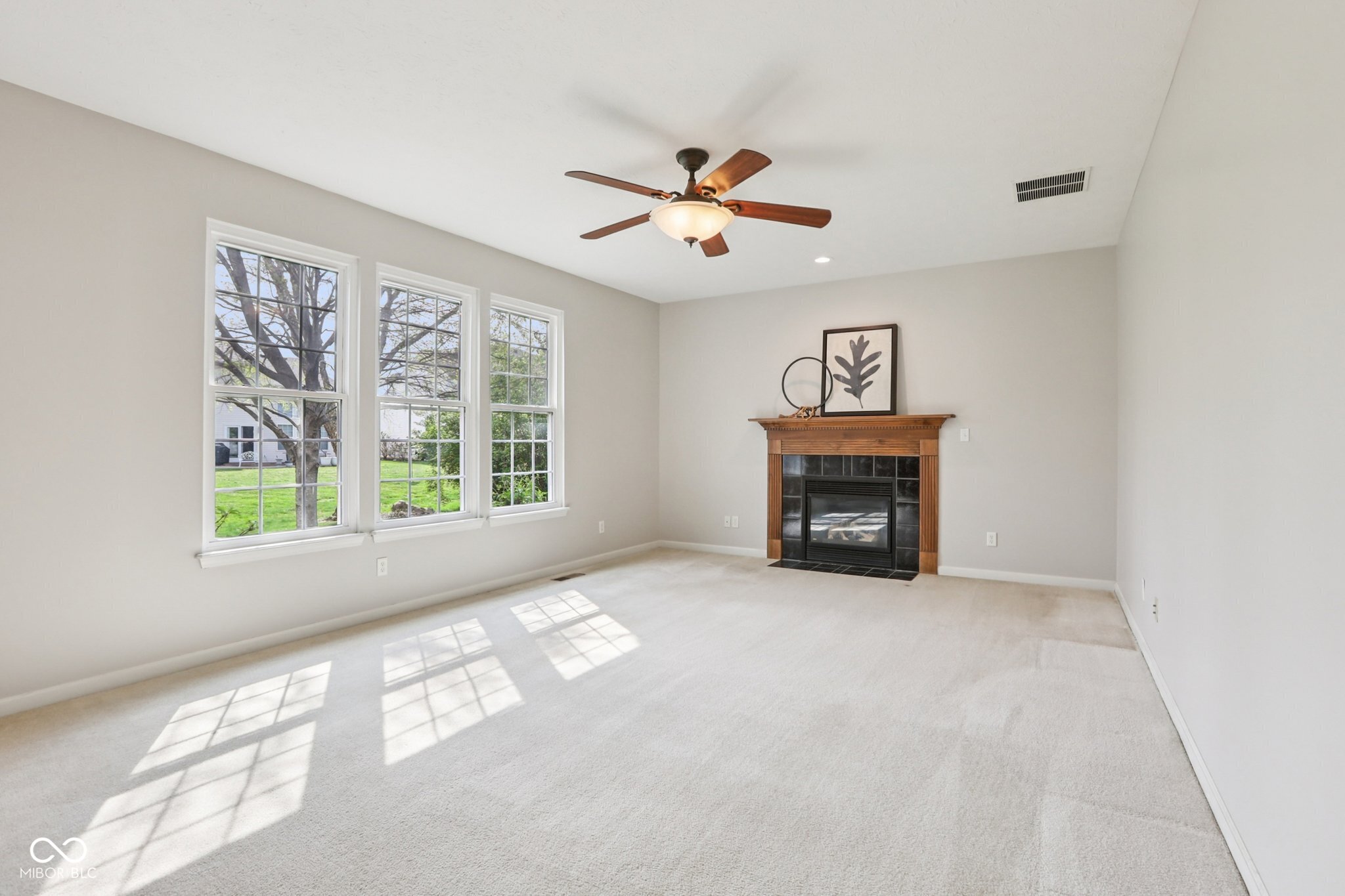 9195 N Coral Reef Road