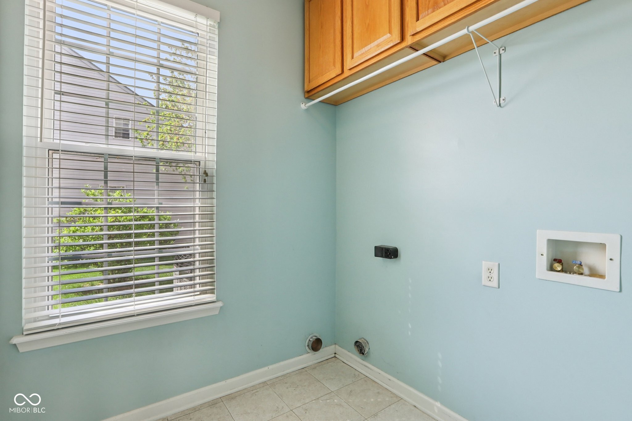 9195 N Coral Reef Road