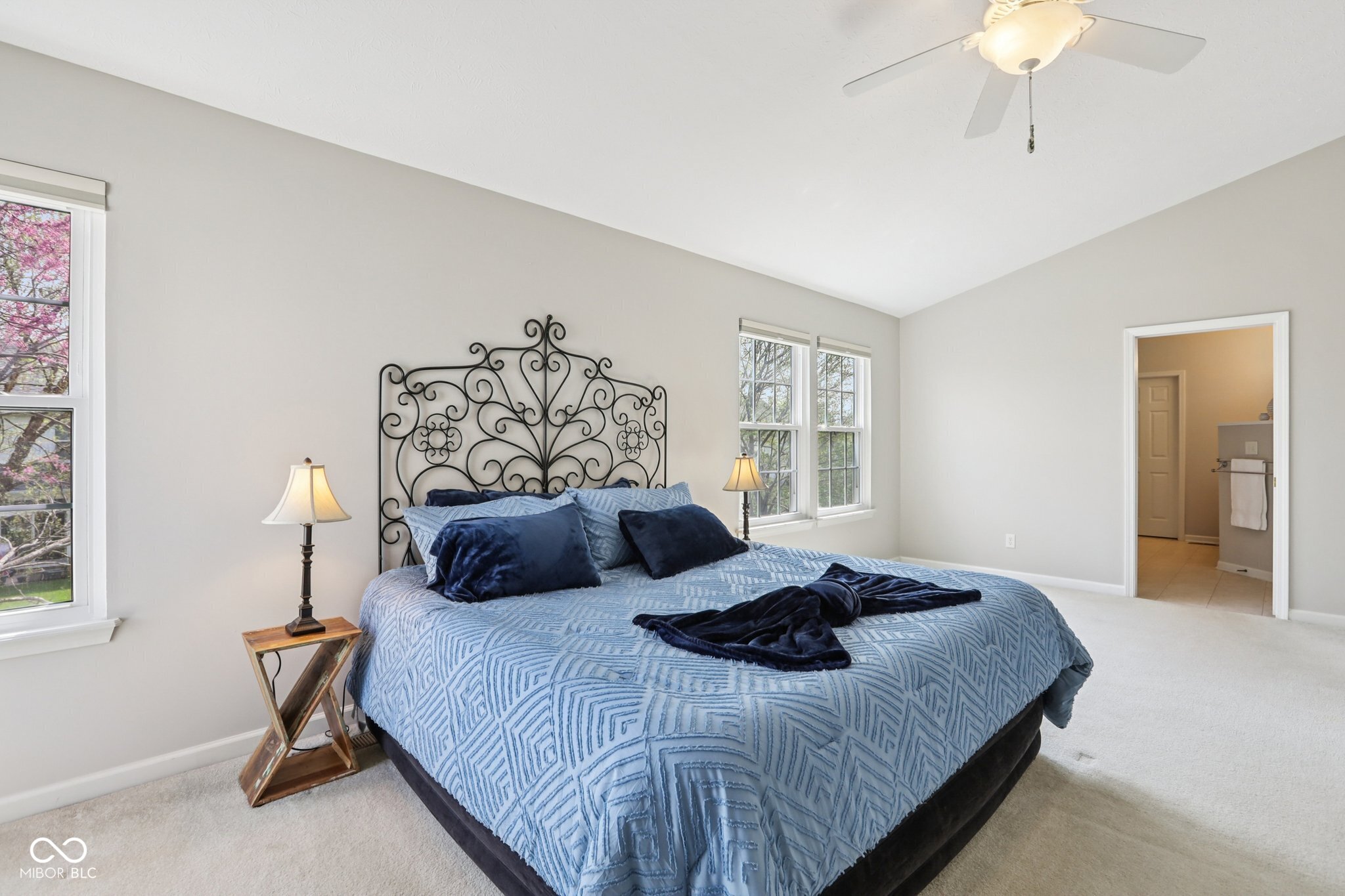 9195 N Coral Reef Road