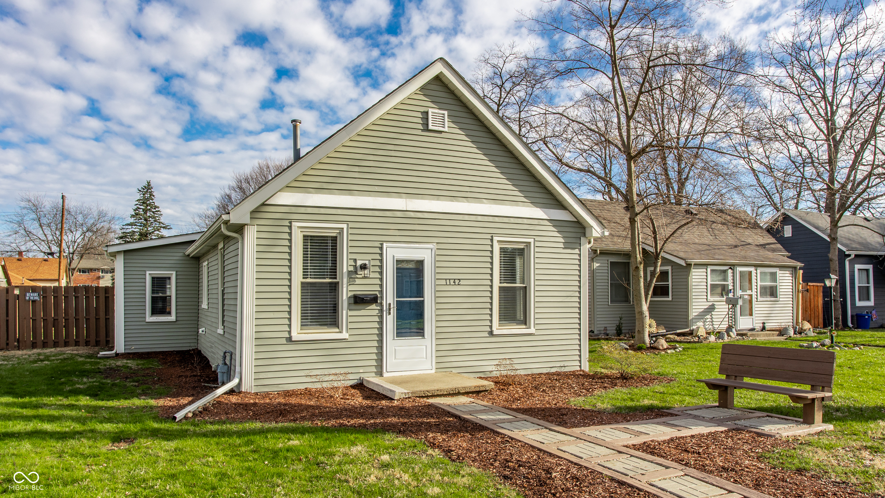 1142 Central Avenue