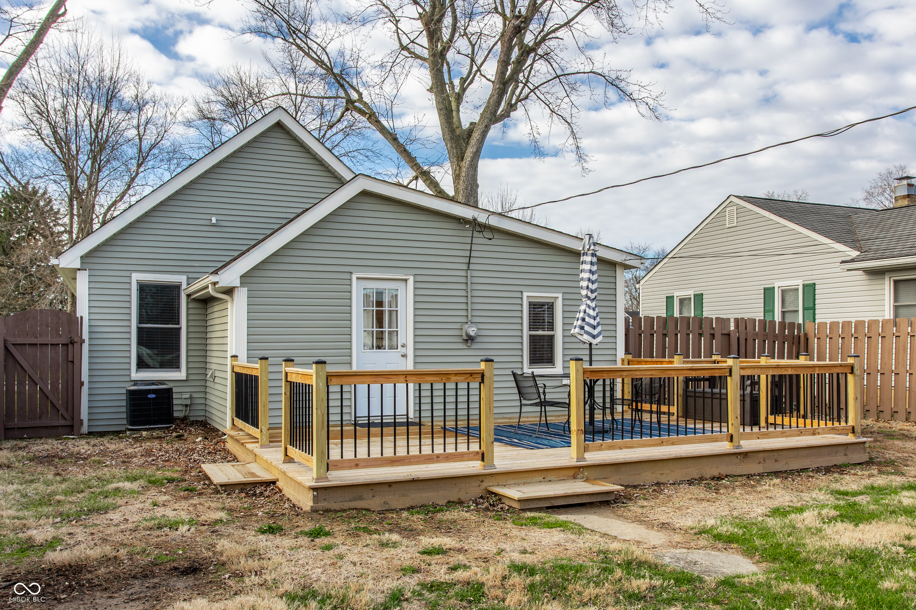 1142 Central Avenue