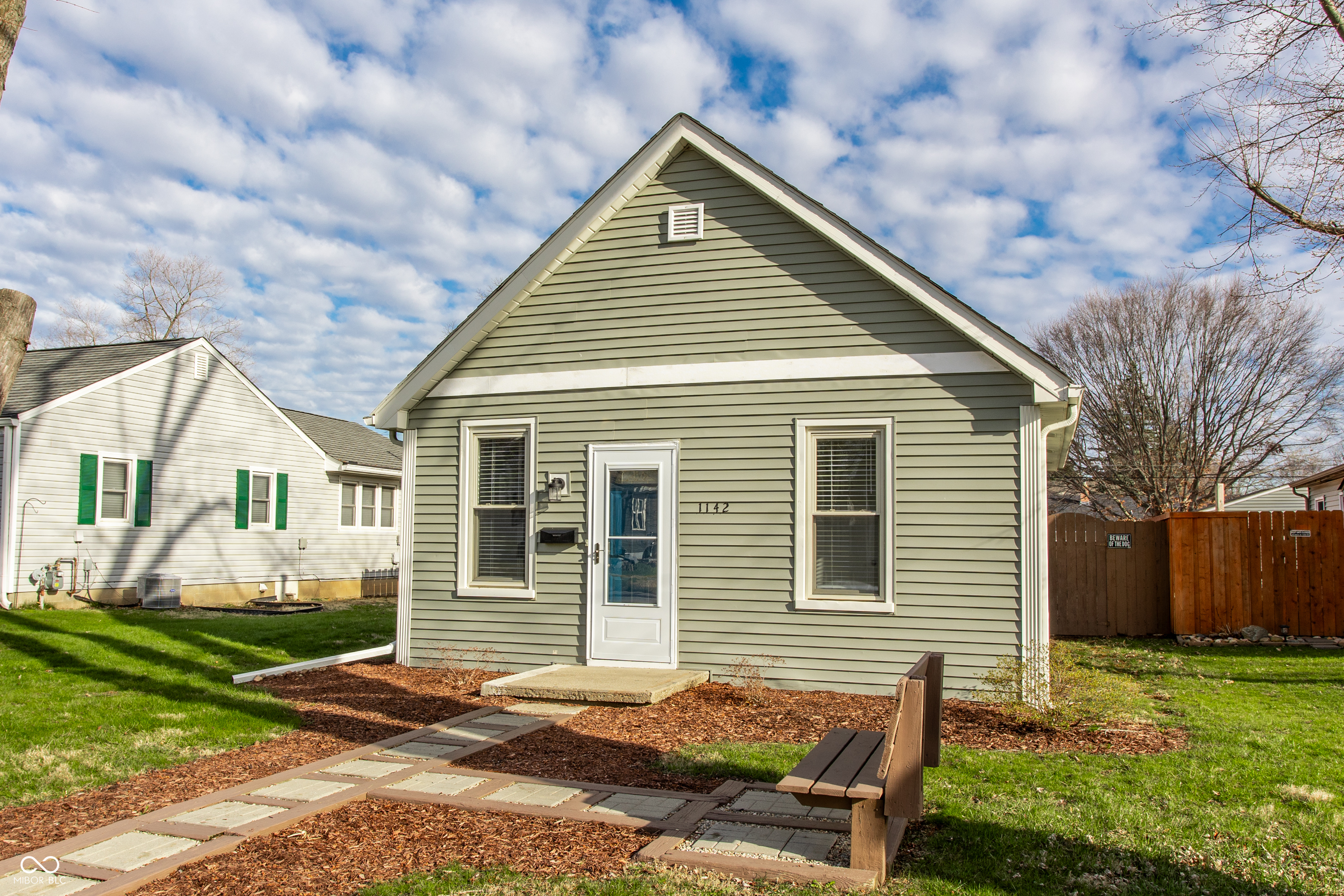 1142 Central Avenue