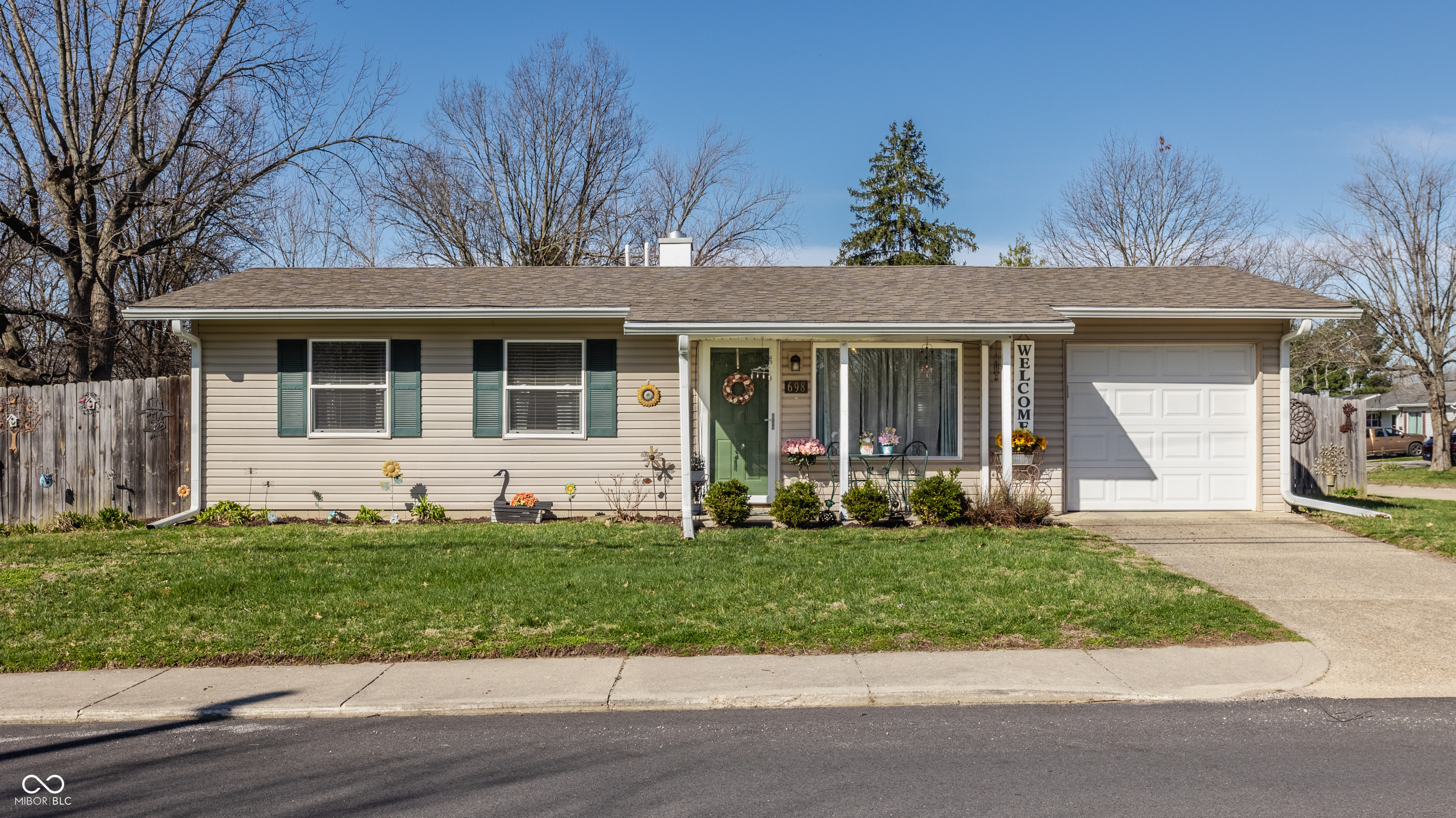 698 Indianapolis Road